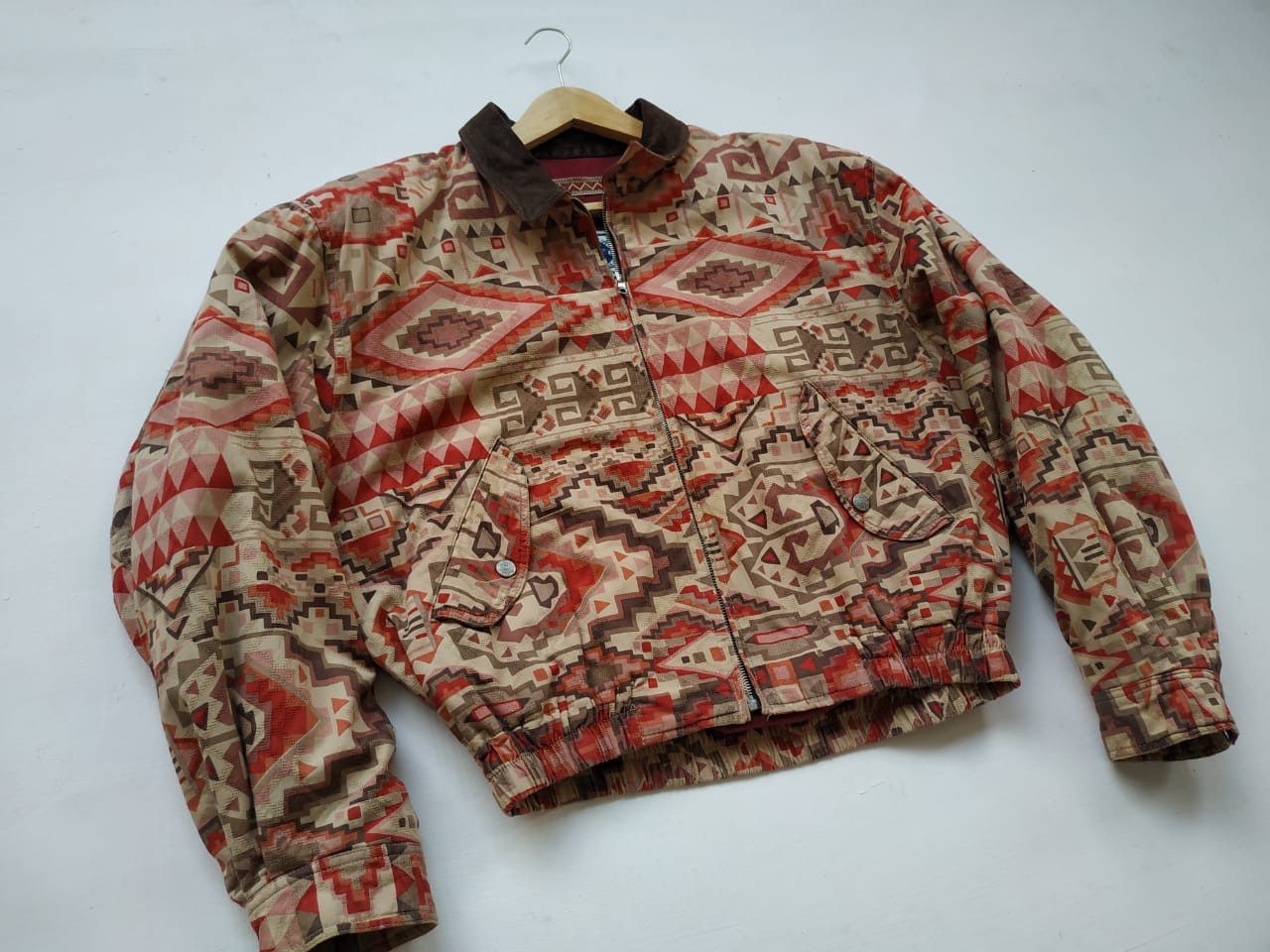 Nigel Cabourn Fit S to M, Vintage Nigel Cabourn Ethnic Pattern Bomber Size US M / EU 48-50 / 2 - 1 Thumbnail