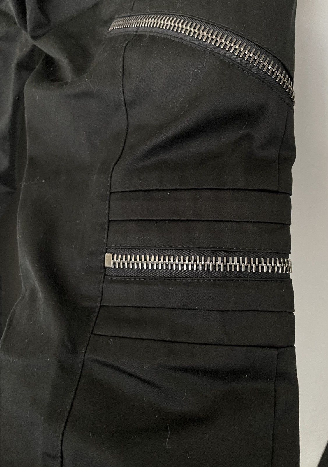 Dolce & Gabbana Dolce & Gabbana Bondage Cargo Pleated Zipper Slacks Size 30 Size US 30 / EU 46 - 9 Thumbnail