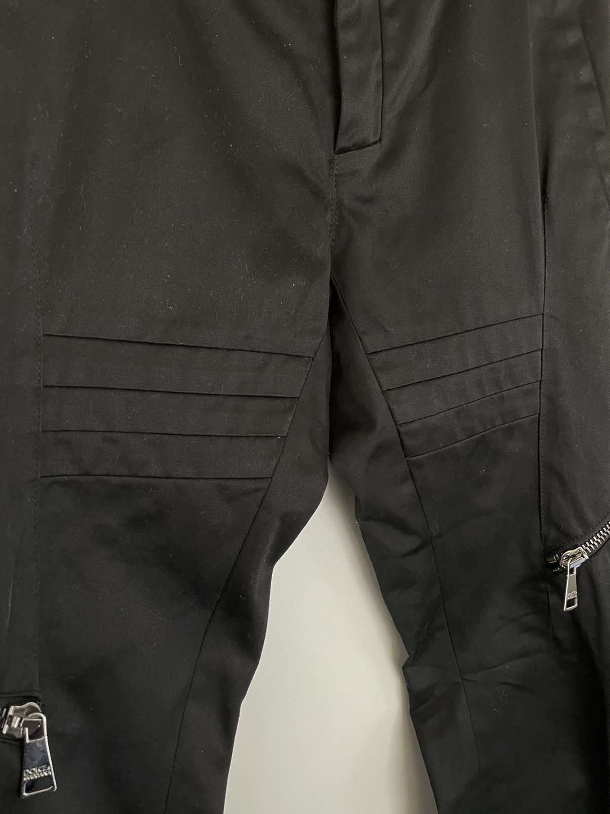 Dolce & Gabbana Dolce & Gabbana Bondage Cargo Pleated Zipper Slacks Size 30 Size US 30 / EU 46 - 11 Thumbnail