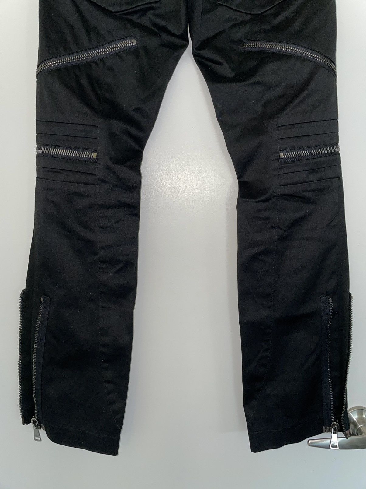 Dolce & Gabbana Dolce & Gabbana Bondage Cargo Pleated Zipper Slacks Size 30 Size US 30 / EU 46 - 8 Thumbnail