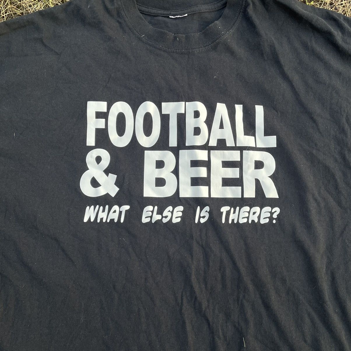 20471120 Vintage Y2K ADULT “ Football and Beer “ Humor Tee Size US XL / EU 56 / 4 - 4 Thumbnail