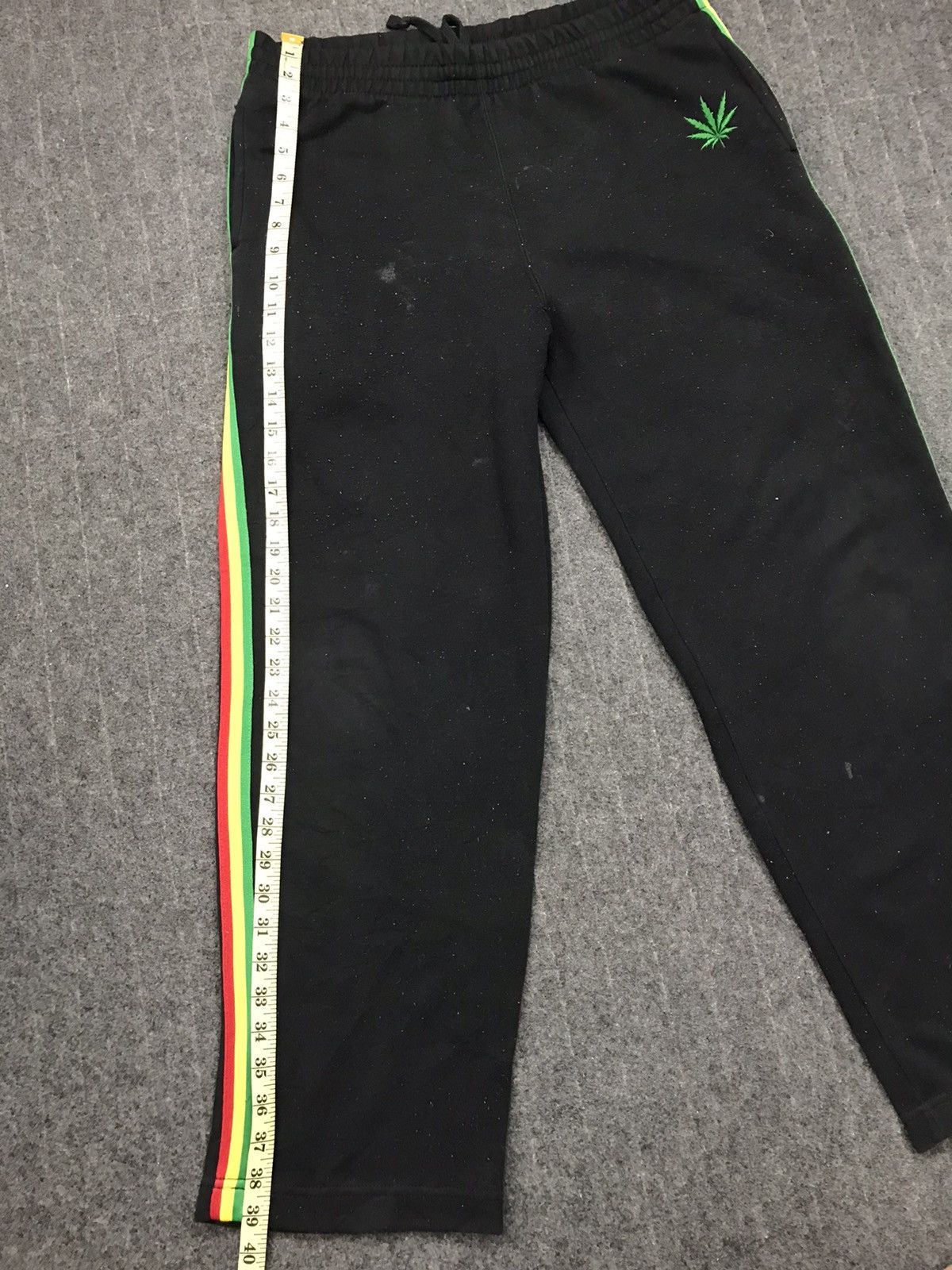 Vintage Marijuana Jogger Pant Streetwear Embroidery Logo Design Size US 34 / EU 50 - 10 Thumbnail