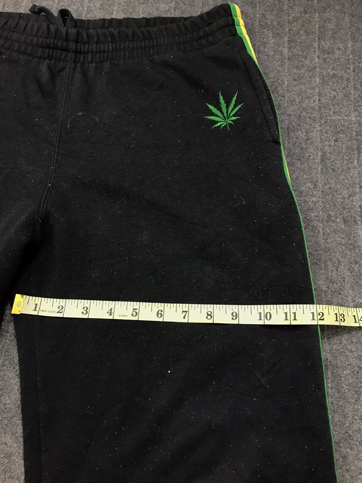 Vintage Marijuana Jogger Pant Streetwear Embroidery Logo Design Size US 34 / EU 50 - 9 Thumbnail
