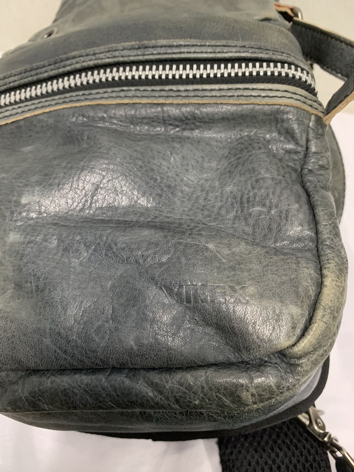 Avirex RARE ‼️ Avirex LTD 💀 Flight Leather Y2k Bodybag Size ONE SIZE - 6 Thumbnail