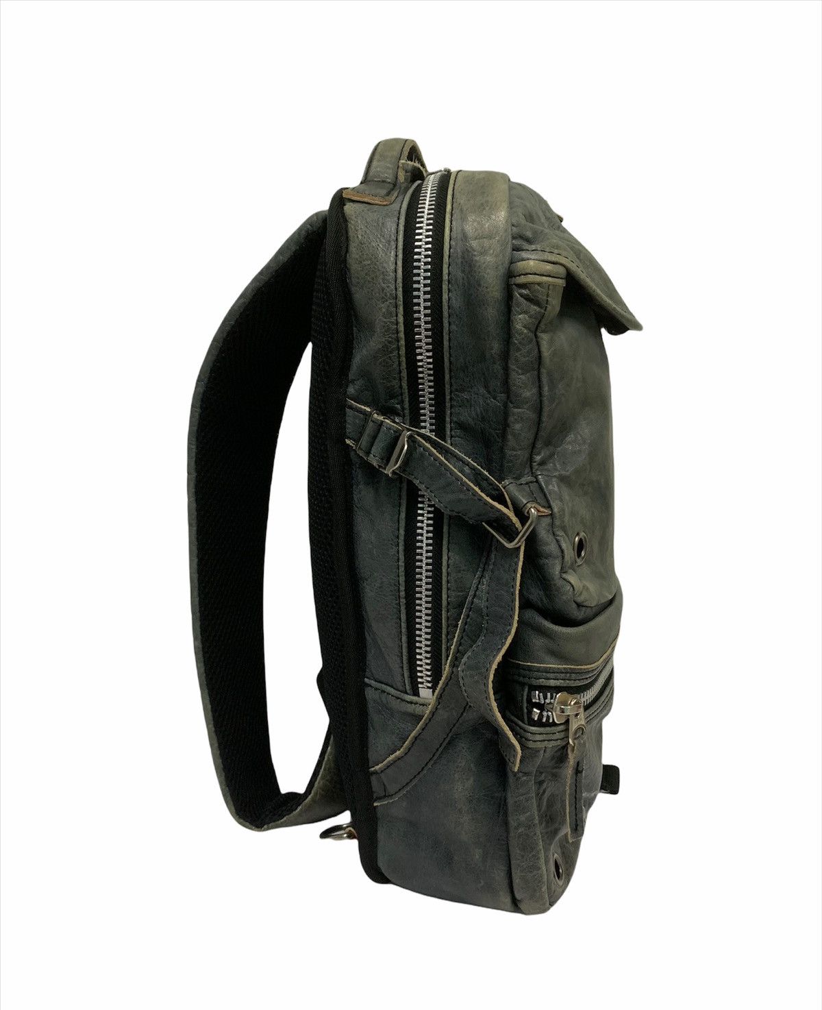 Avirex RARE ‼️ Avirex LTD 💀 Flight Leather Y2k Bodybag Size ONE SIZE - 2 Thumbnail