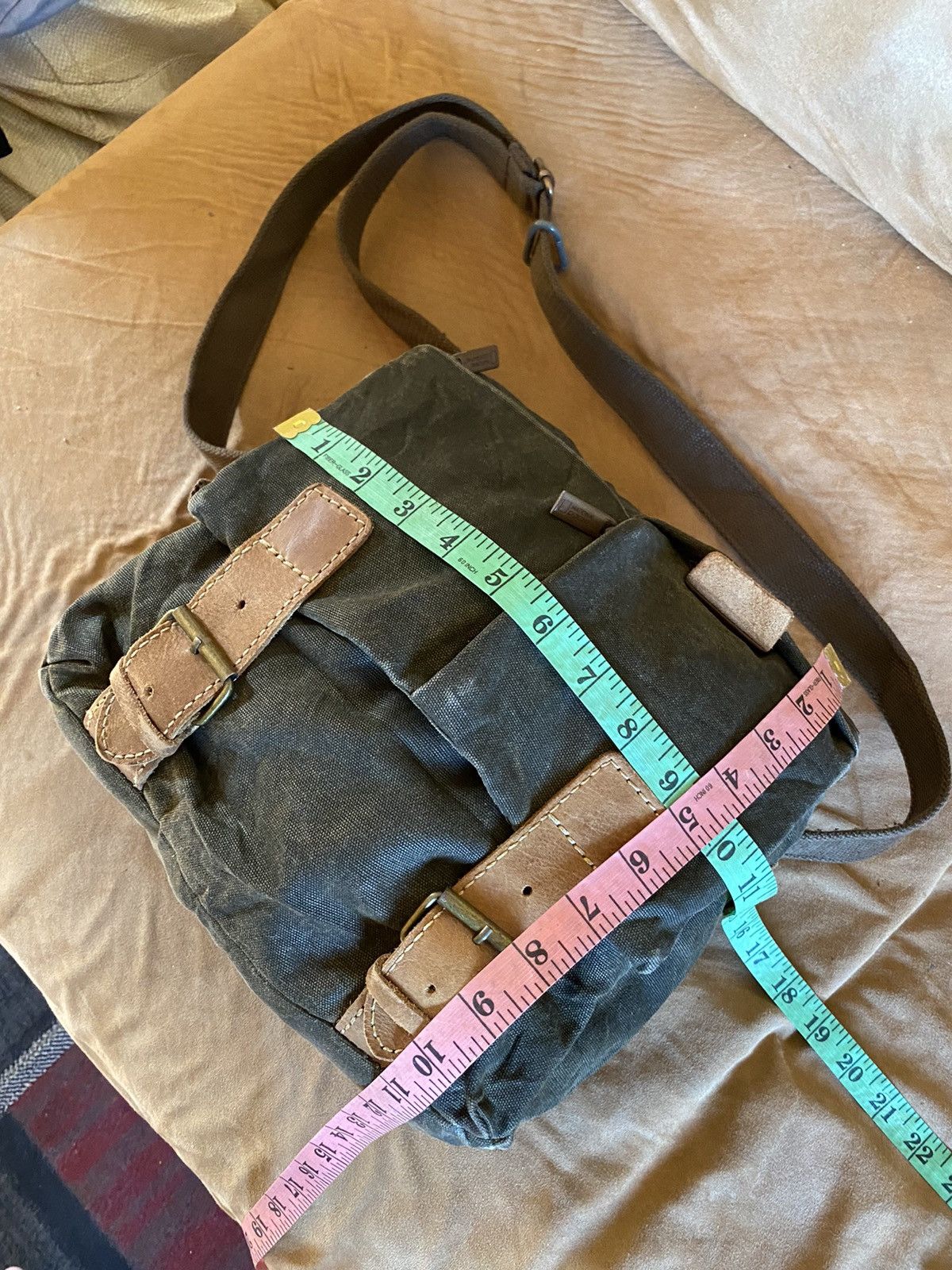 National Athletic Goods Rare National Geographic sling bag Size ONE SIZE - 9 Thumbnail