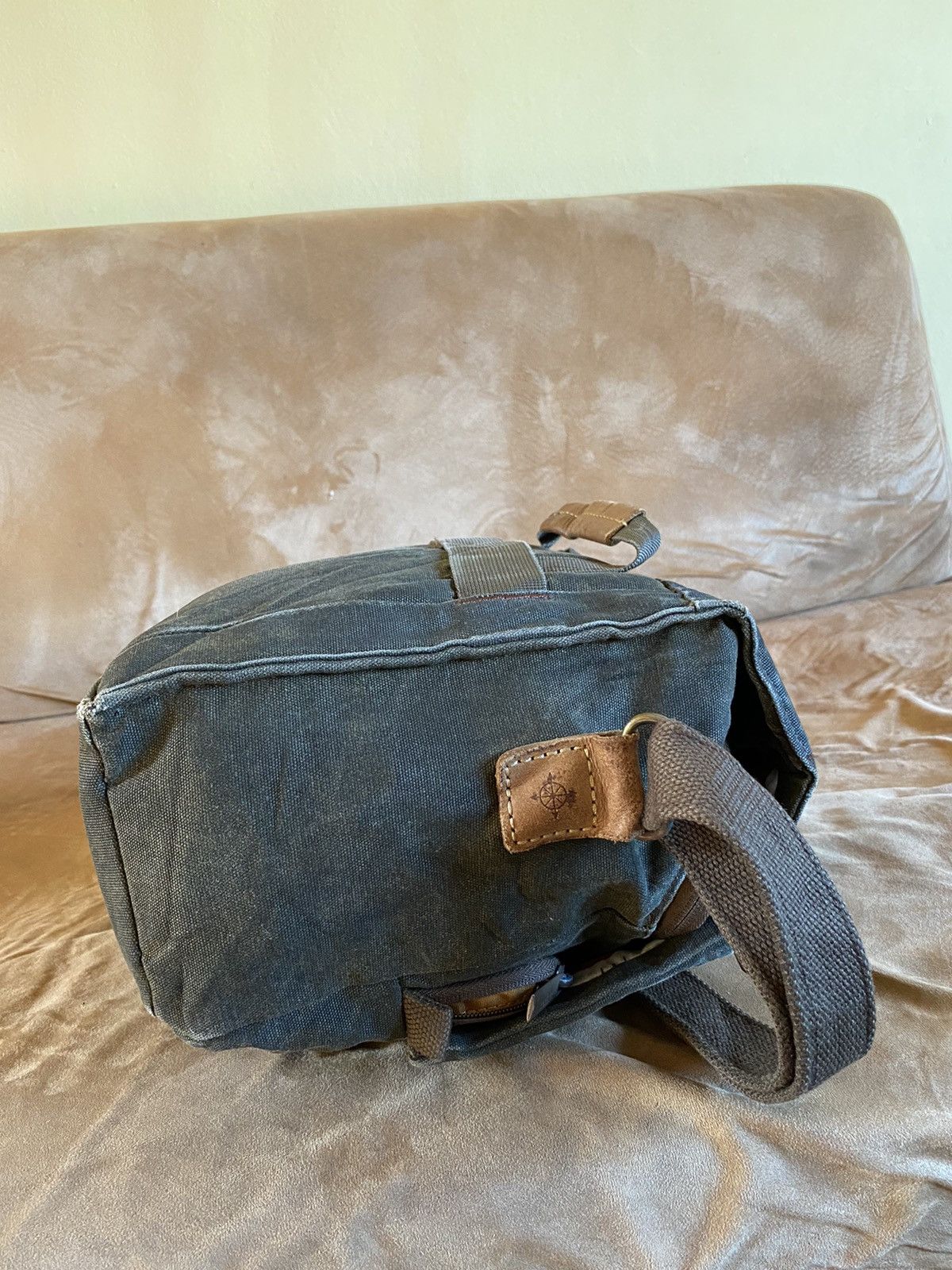 National Athletic Goods Rare National Geographic sling bag Size ONE SIZE - 4 Thumbnail