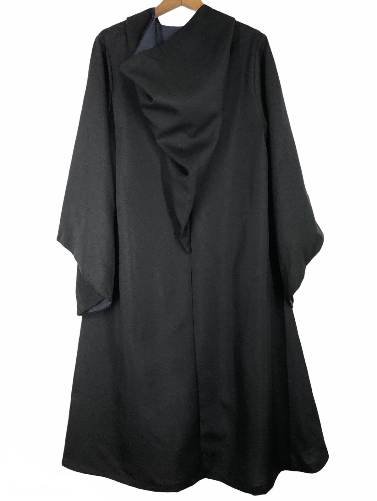 Universal Studios × Warner Bros Ravenclaw Deluxe Robe Adults (Official Collector's Replica) Size US M / EU 48-50 / 2 - 6 Thumbnail