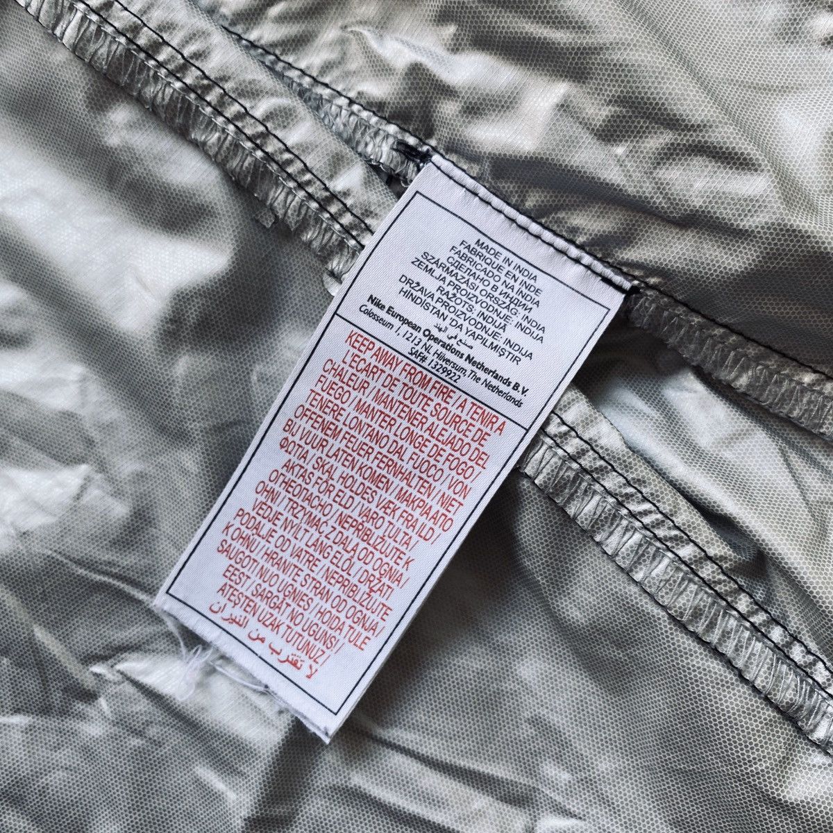 Nike × Vintage CELTIC Nike Vintage Training Soccer Waterproof Jacket Size US S / EU 44-46 / 1 - 5 Thumbnail