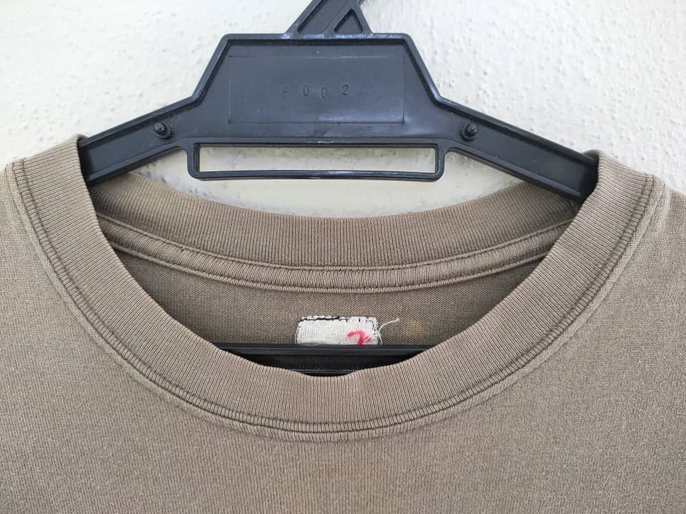 Undercover ❎ 2001 Spring Summer Kaws Undercover T Size US M / EU 48-50 / 2 - 5 Thumbnail