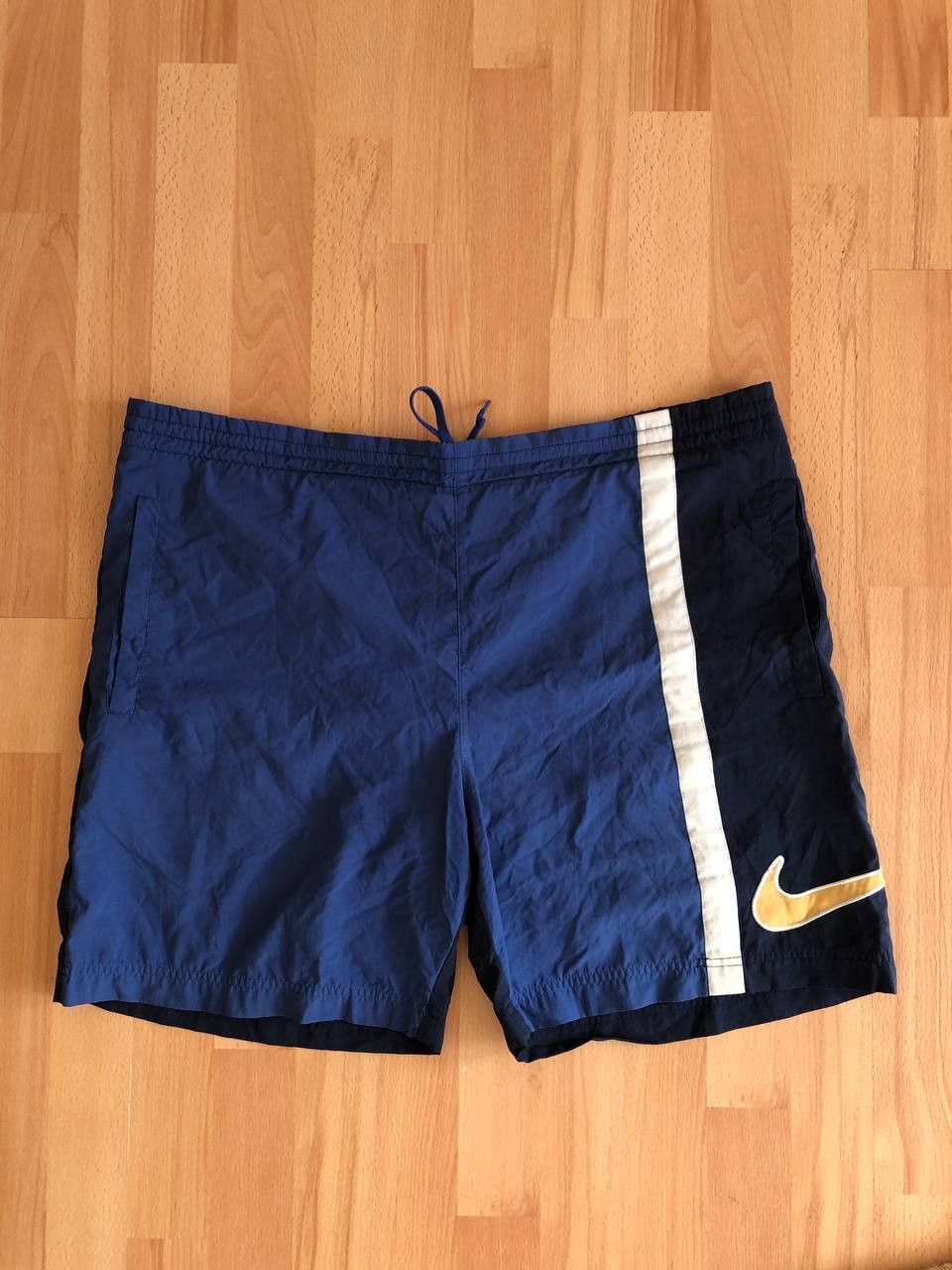 Nike Vintage Nike Shorts big logo Size US 34 / EU 50 - 2 Thumbnail