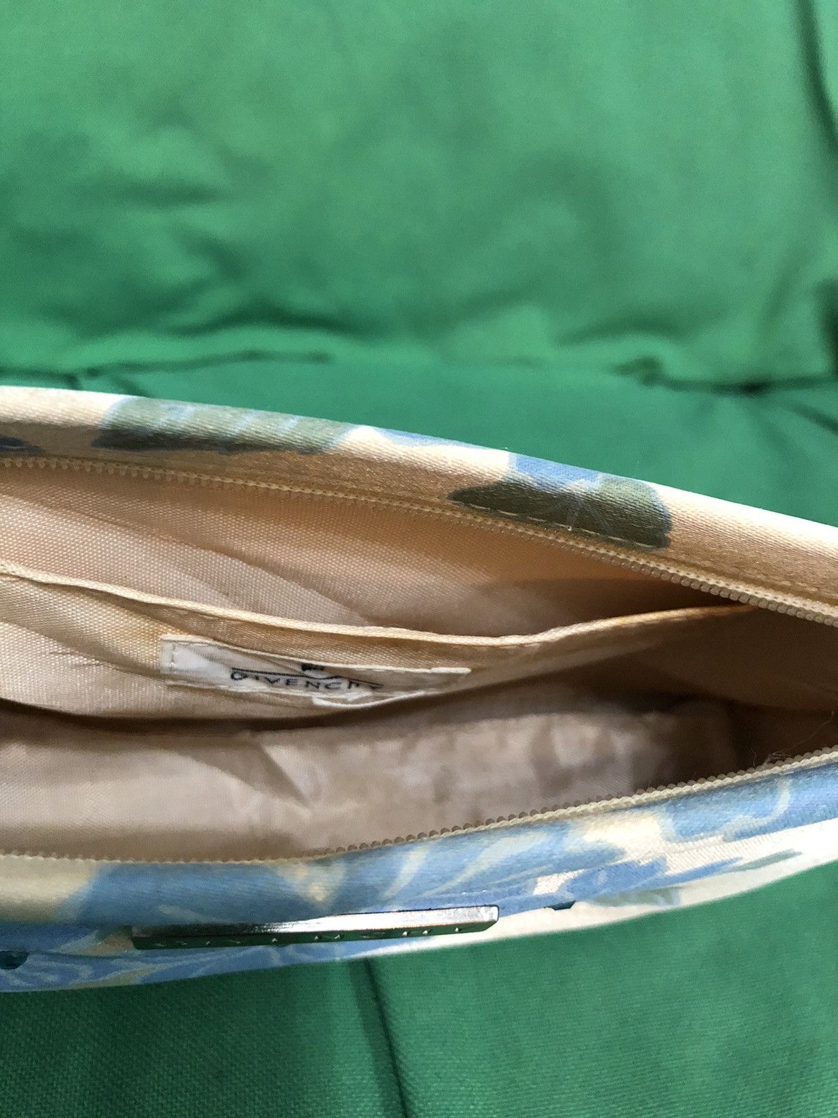 Givenchy Givenchy Toiletry Bag Size ONE SIZE - 4 Thumbnail