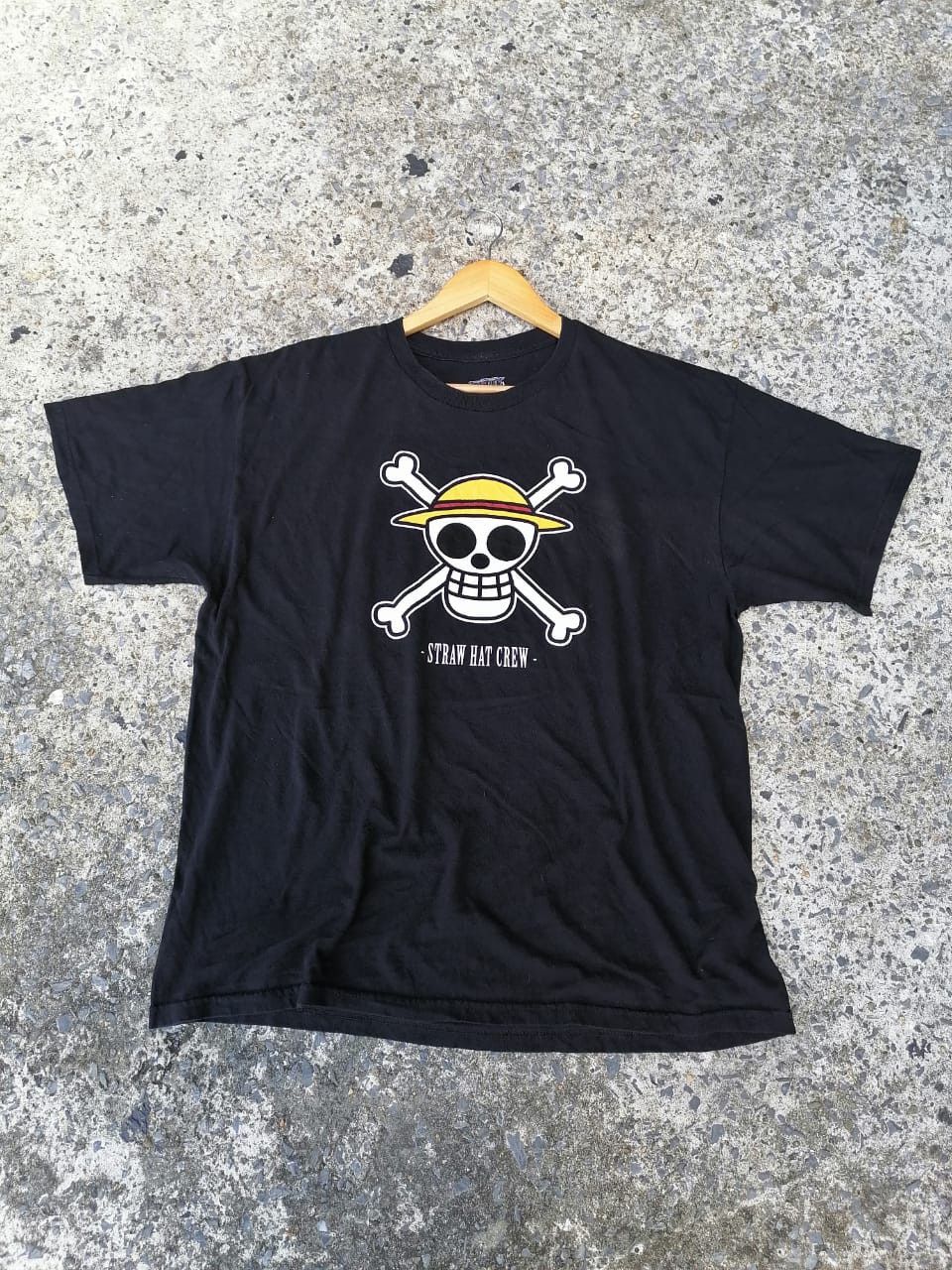 Anime × One Piece One Piece Straw Hat Crew Tee Size US L / EU 52-54 / 3 - 1 Thumbnail