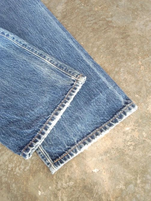 Levi's Vintage Levi's 501 Straight Leg Distressed Jeans 33x34 Size US 33 - 3 Thumbnail