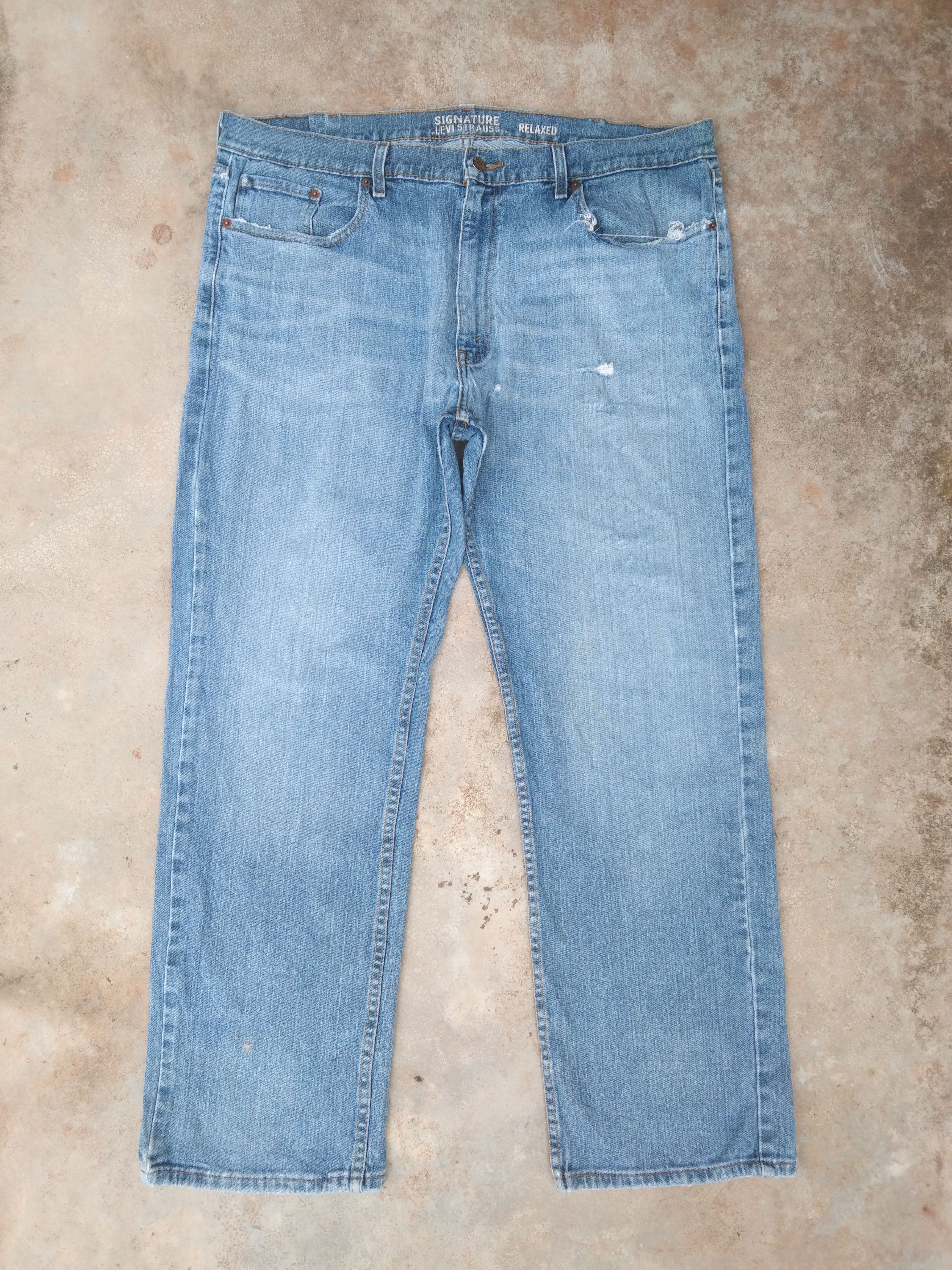 Vintage Vintage Levi s Signature Relaxed Fit Light Wash Jeans 38x30 Grailed