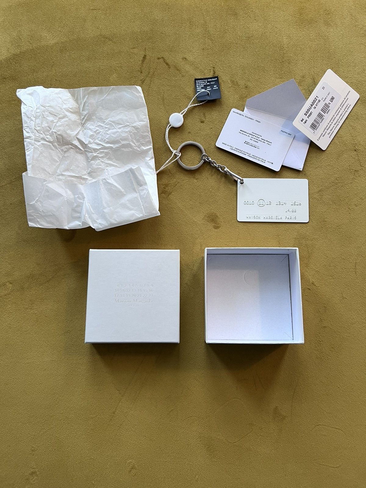 Maison Margiela Line 11 Margiela brass ‘credit card’ keyring/keychain, Italy Size ONE SIZE - 8 Thumbnail