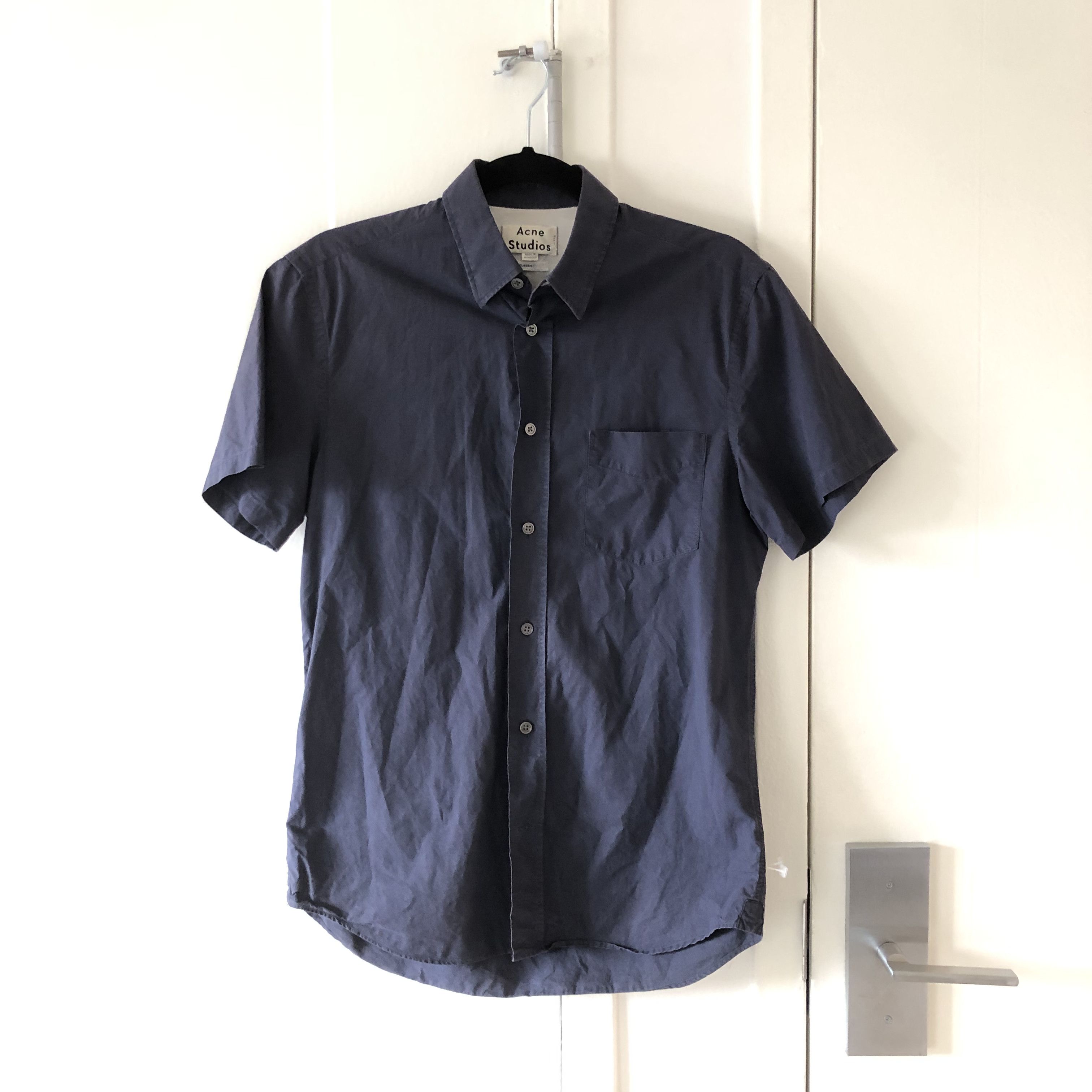 Acne Studios Acne Studios Short Sleeve Button Up Shirt Size US S / EU 44-46 / 1 - 1 Thumbnail