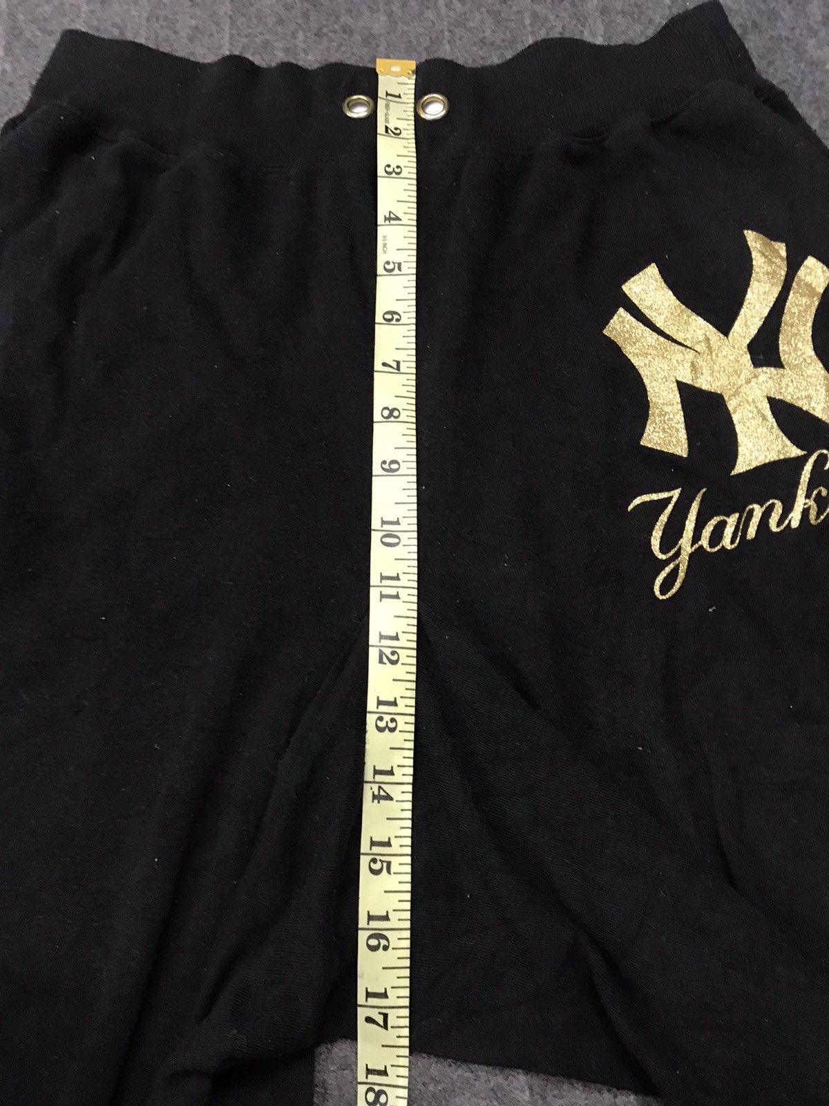 MLB New York Yankees Tracksuit Jogger Pant Fits Size 28-31 Size US 30 / EU 46 - 11 Thumbnail