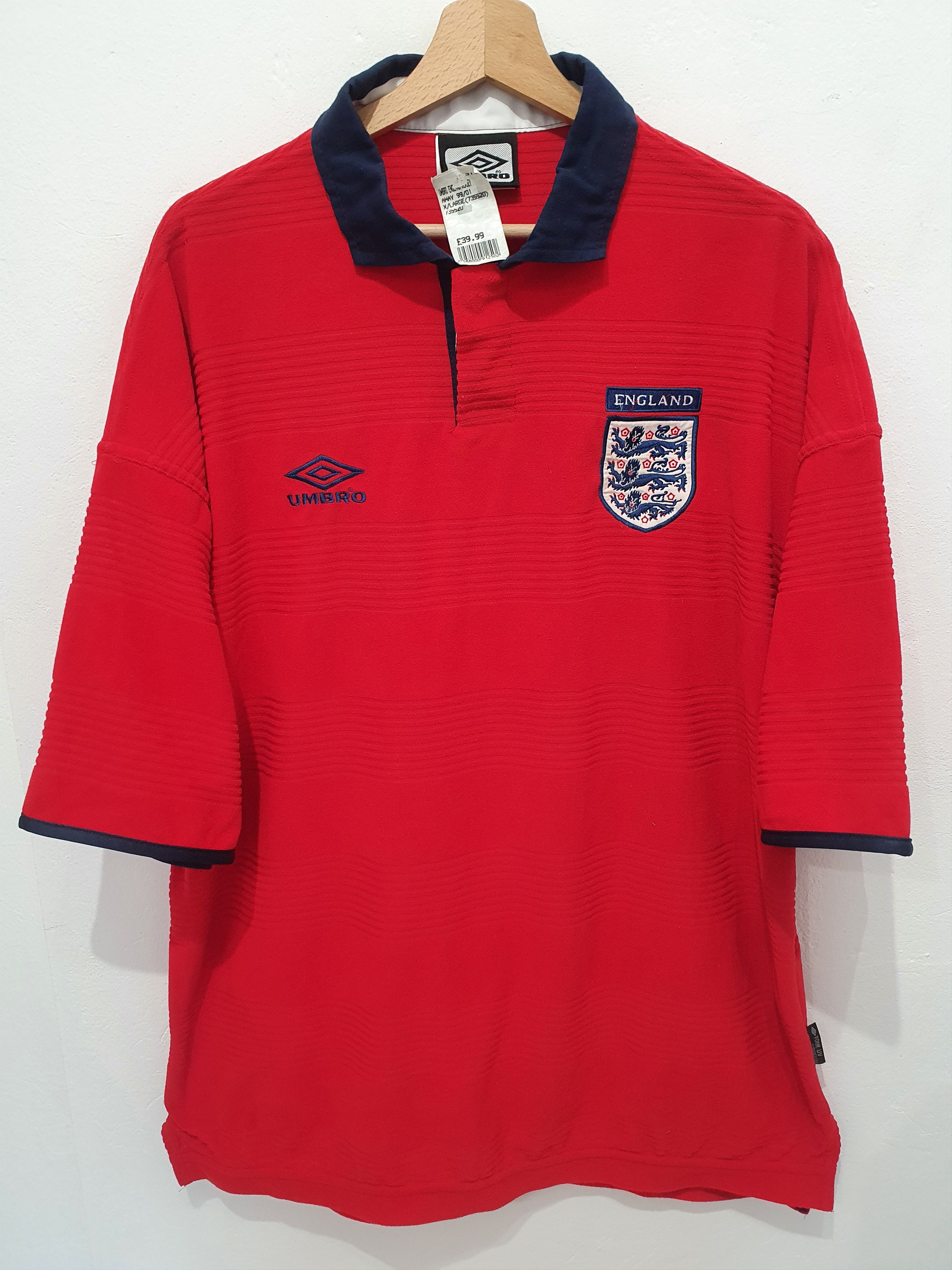 image of Umbro England 1999 2000 Size XL New Football Shirt Jersey in Red, Men's