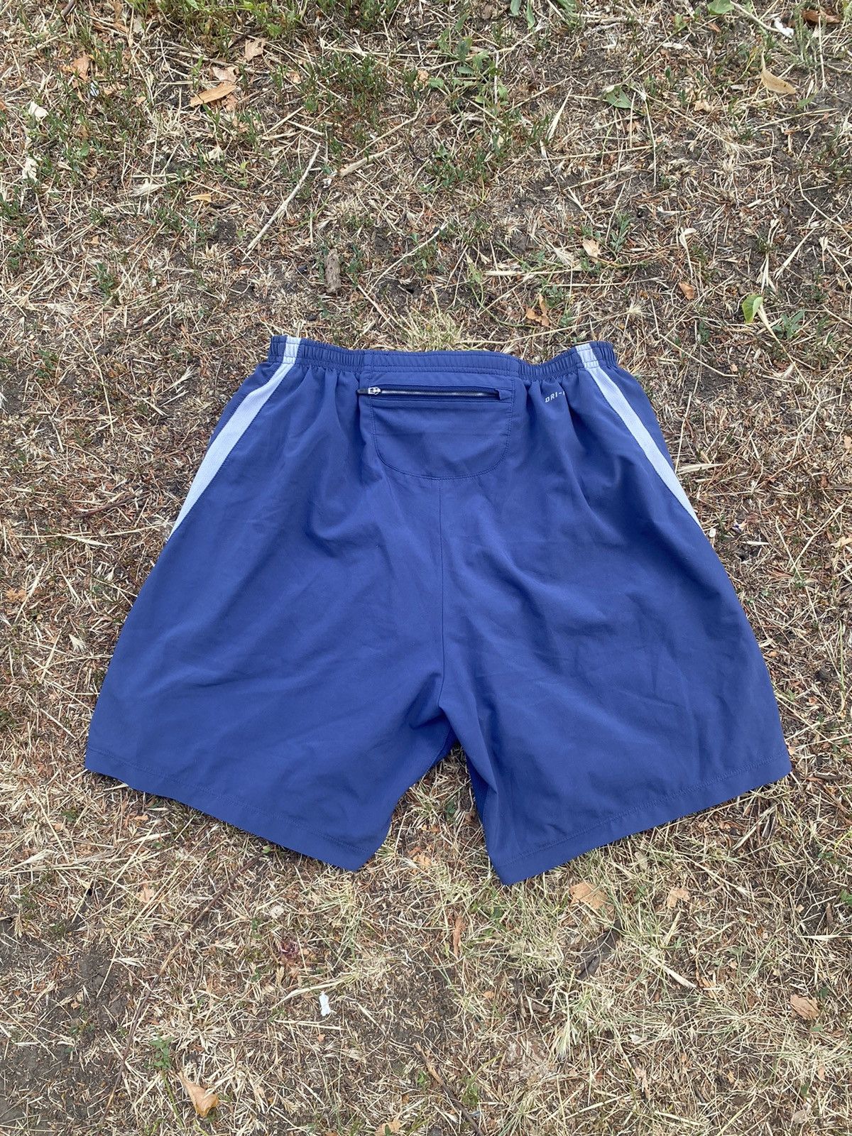 Nike Vintage Nike shorts streetwear swoosh casual y2k size L Size US 34 / EU 50 - 4 Thumbnail