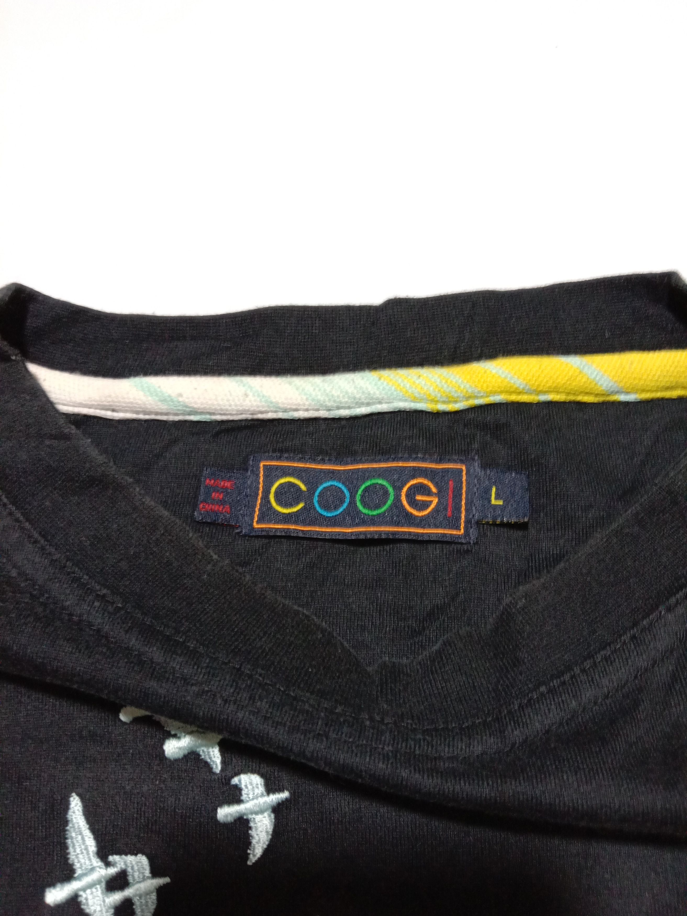 Coogi Coogi Its More Than a Sweater Black Tee Embroidery Logo Size US L / EU 52-54 / 3 - 3 Thumbnail