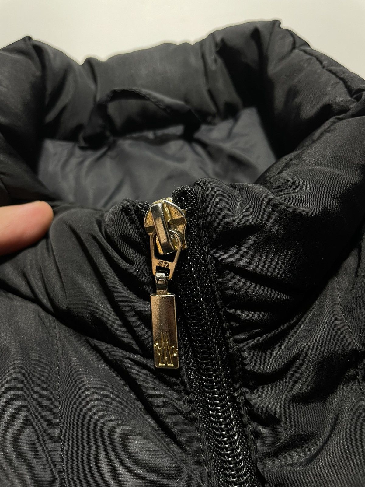 Moncler Moncler Women’s Down Jacket Vintage Size S / US 4 / IT 40 - 6 Thumbnail