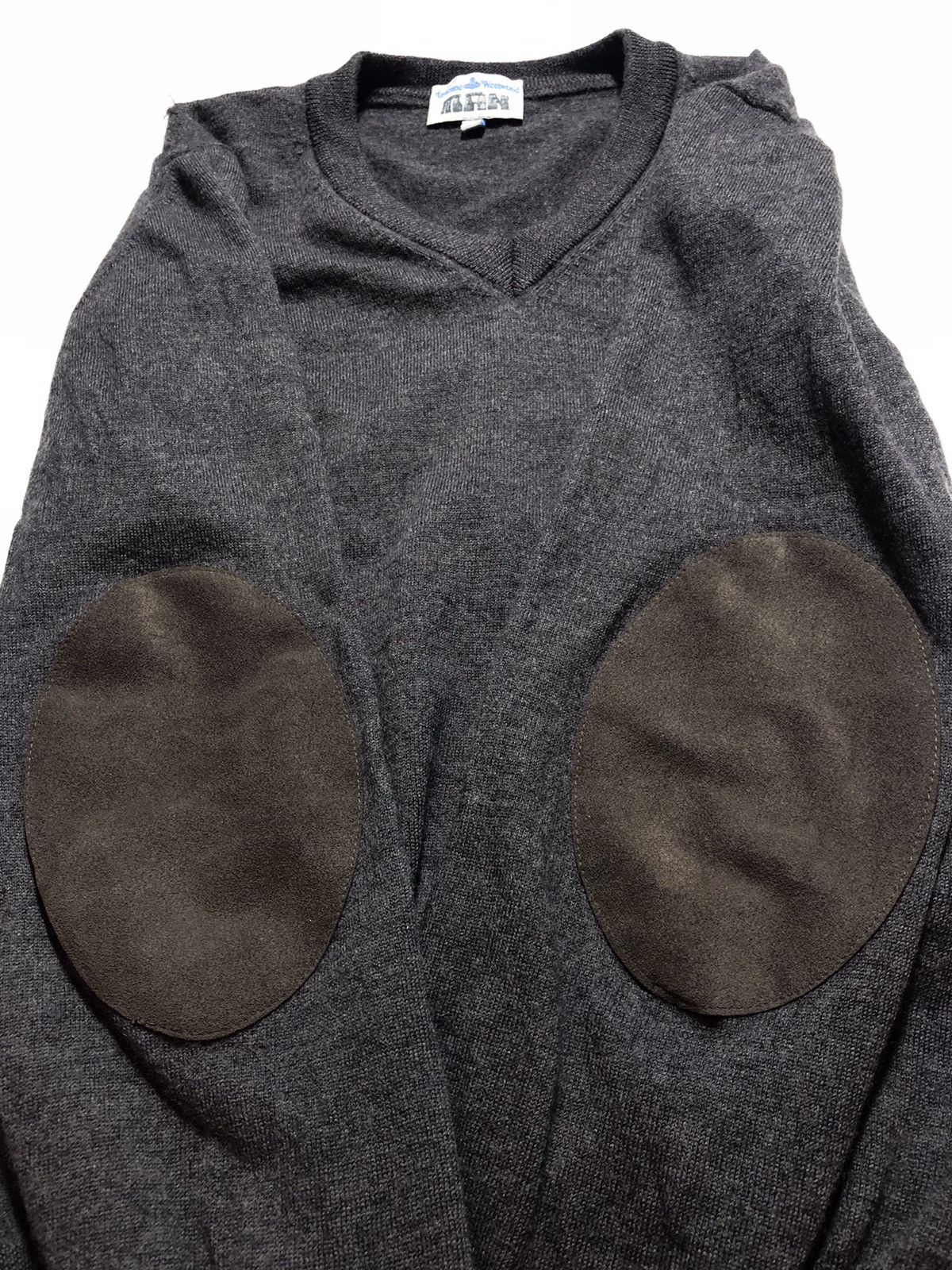 Vivienne Westwood Vivienne Westwood Distressed Knit V-neck Pullover Size US M / EU 48-50 / 2 - 5 Thumbnail