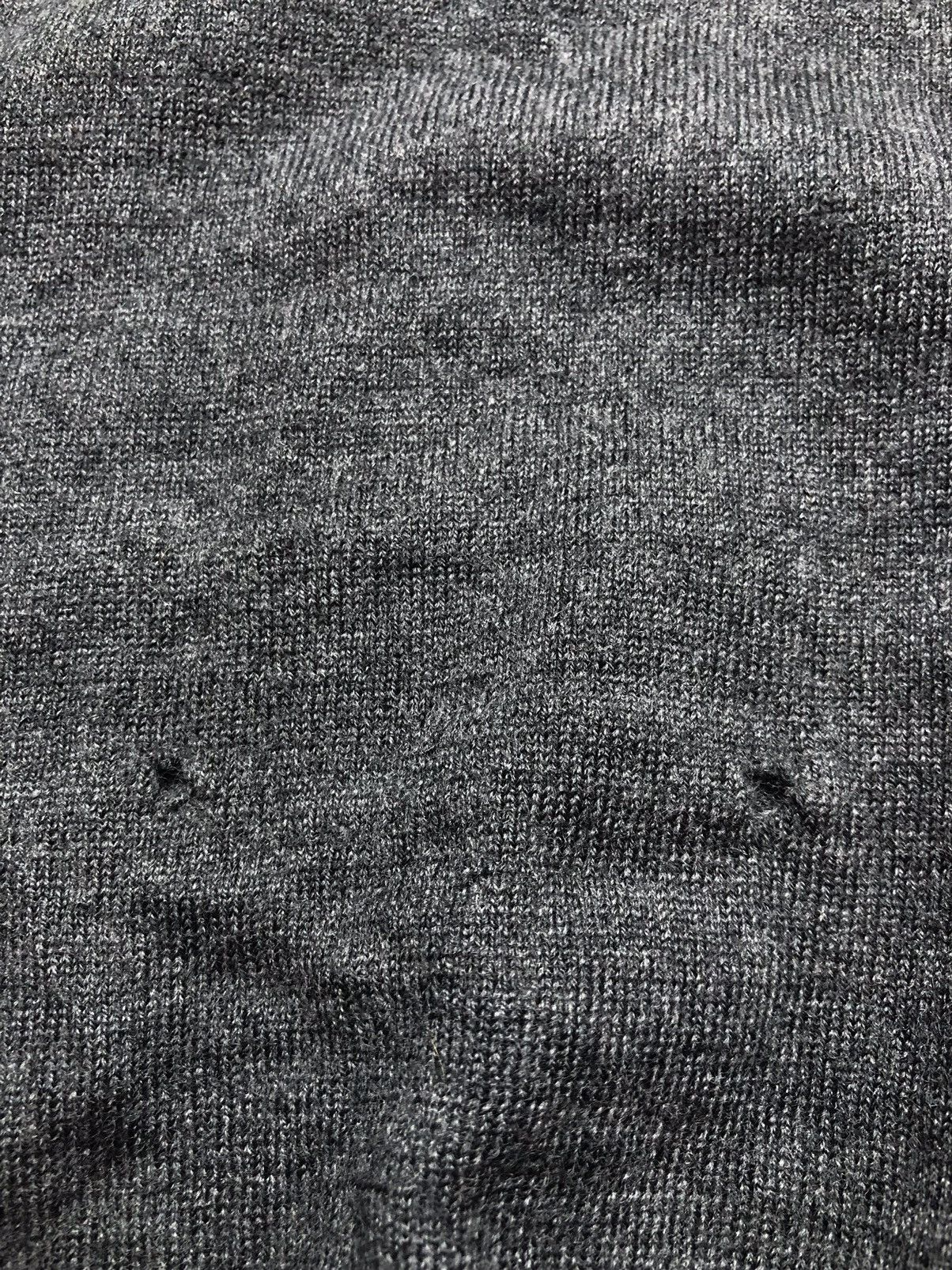 Vivienne Westwood Vivienne Westwood Distressed Knit V-neck Pullover Size US M / EU 48-50 / 2 - 10 Thumbnail