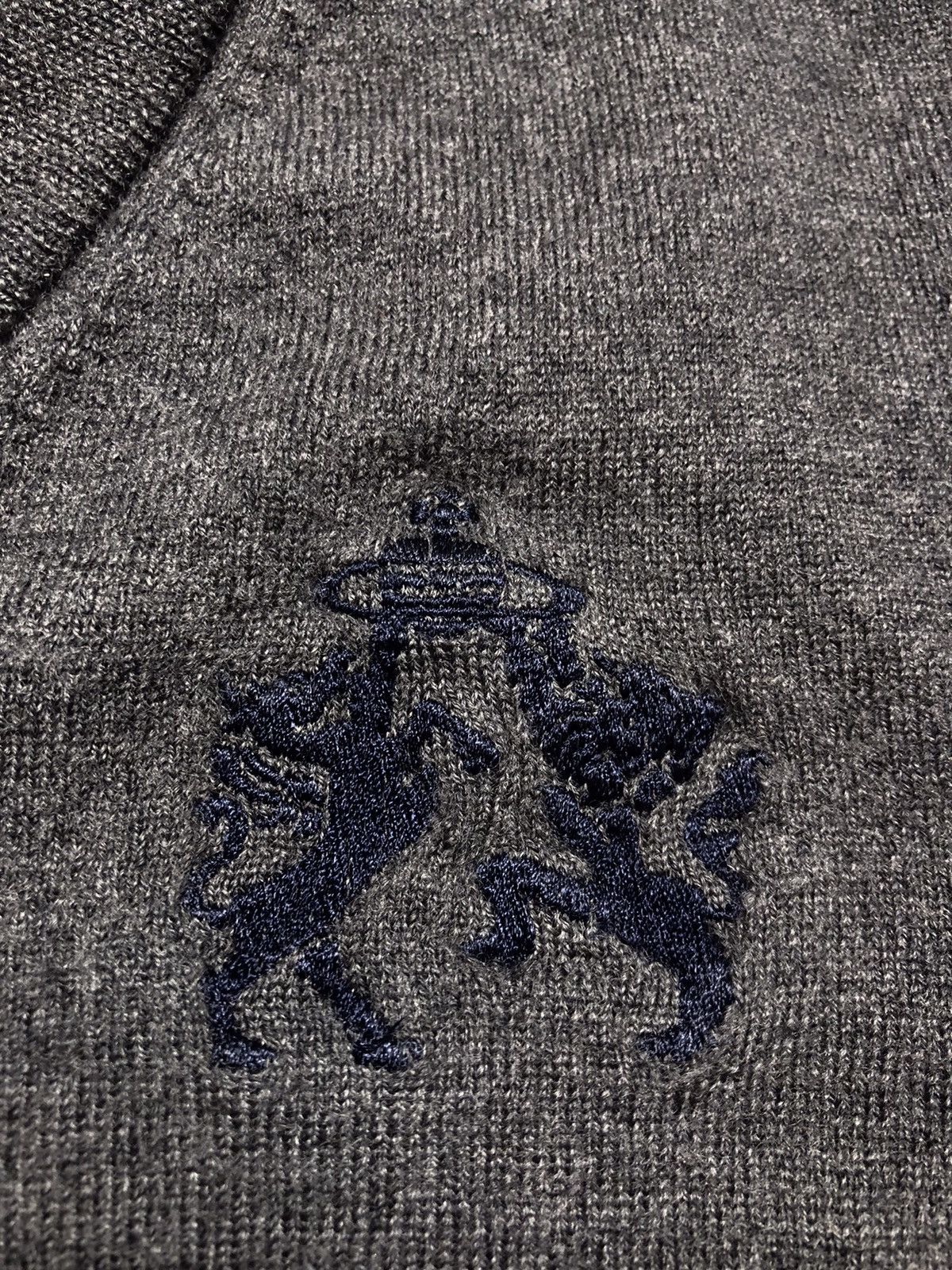 Vivienne Westwood Vivienne Westwood Distressed Knit V-neck Pullover Size US M / EU 48-50 / 2 - 4 Thumbnail