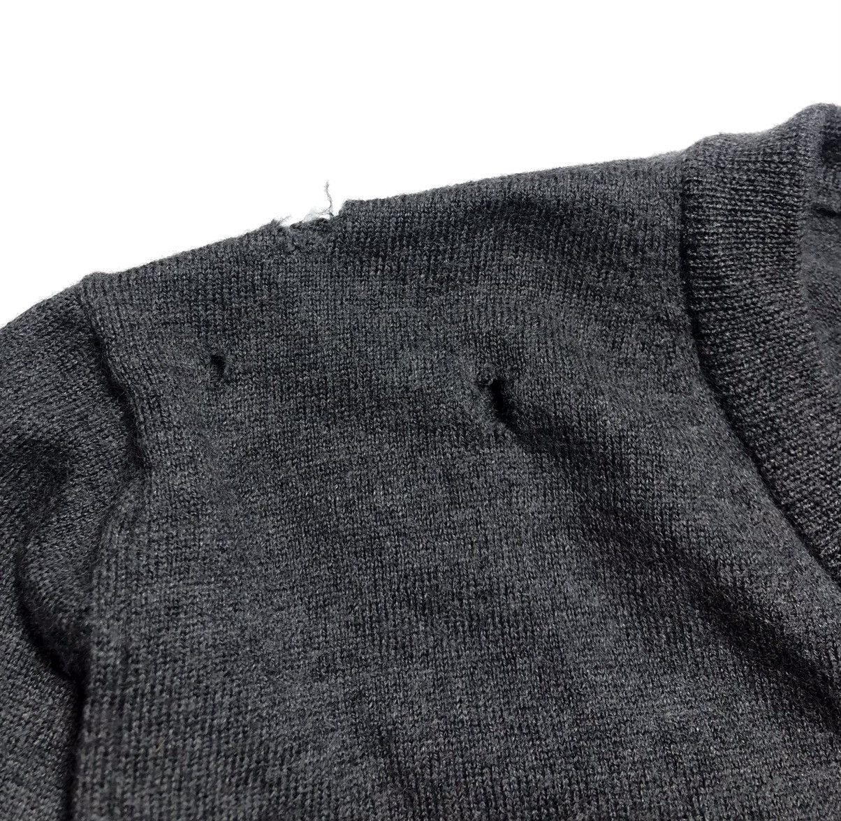 Vivienne Westwood Vivienne Westwood Distressed Knit V-neck Pullover Size US M / EU 48-50 / 2 - 6 Thumbnail