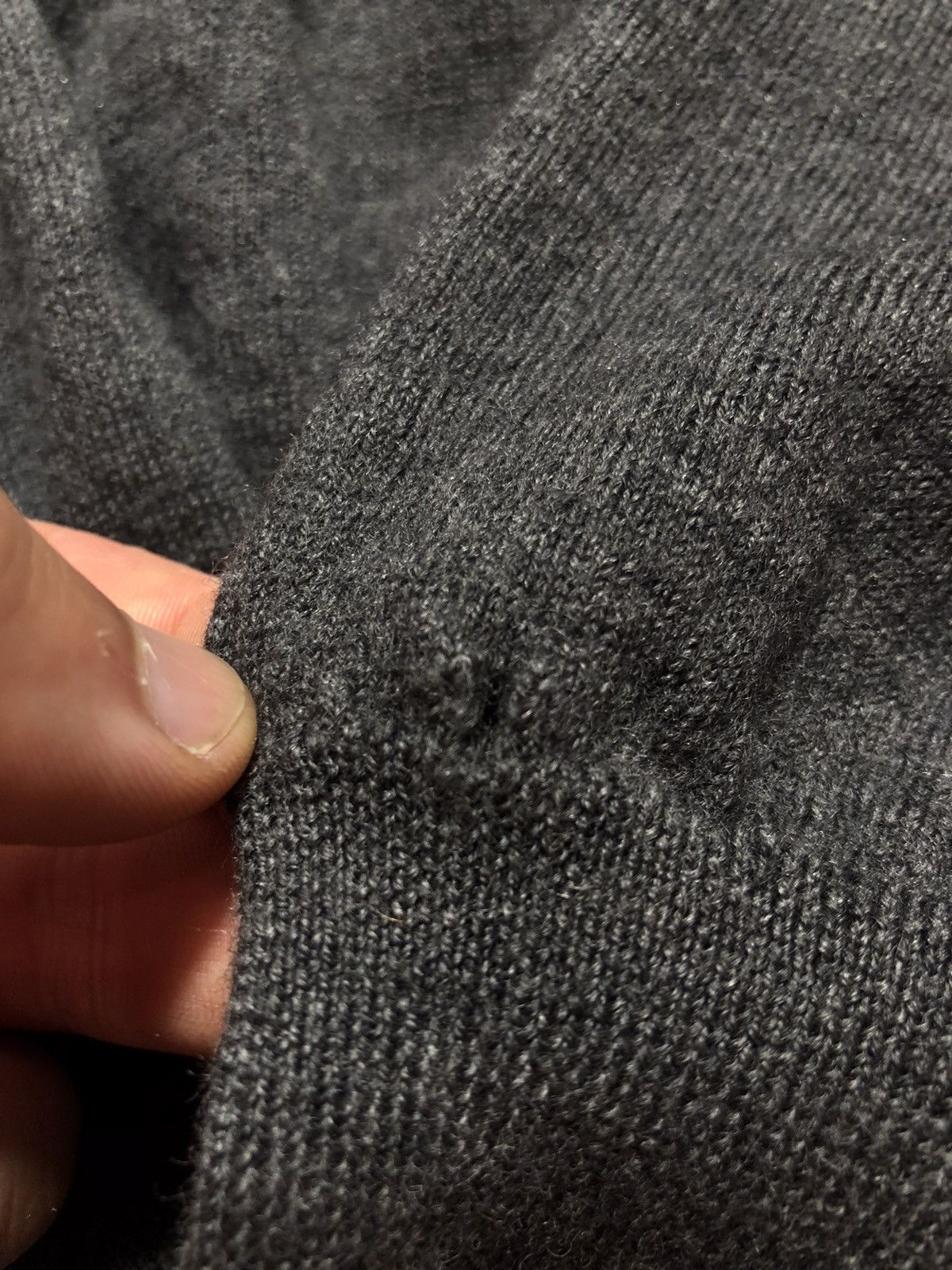 Vivienne Westwood Vivienne Westwood Distressed Knit V-neck Pullover Size US M / EU 48-50 / 2 - 13 Thumbnail
