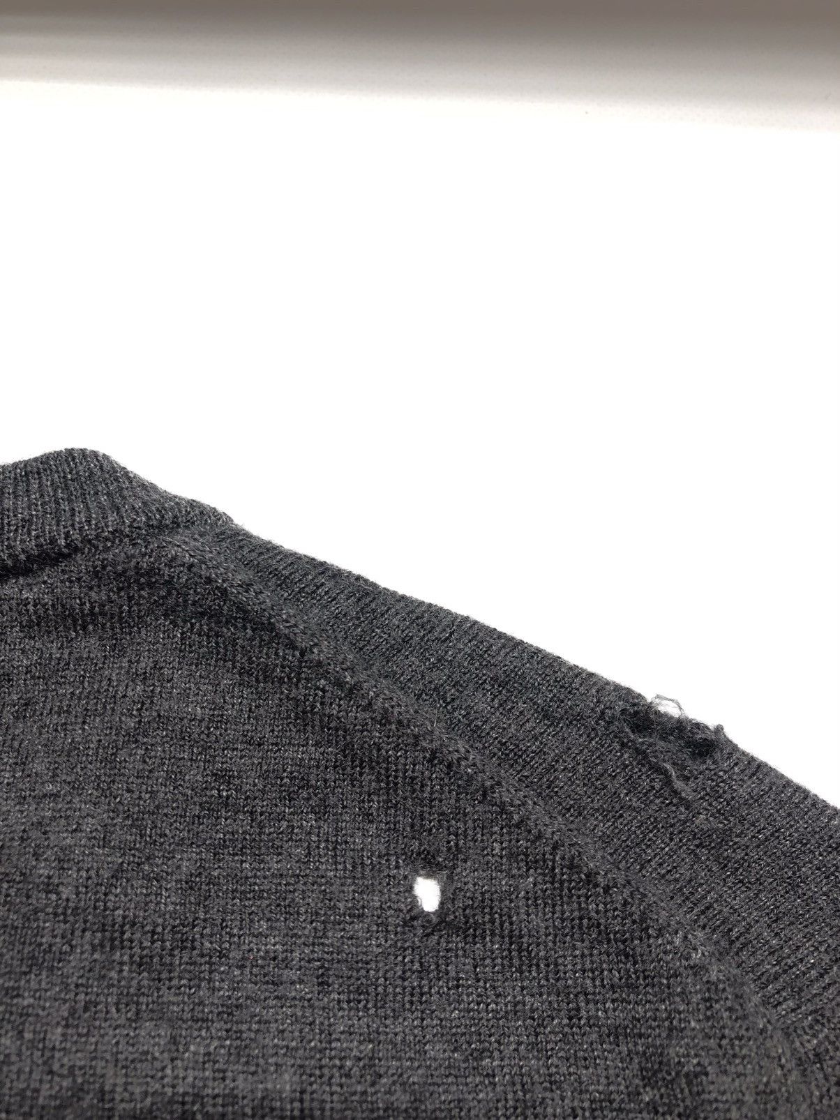Vivienne Westwood Vivienne Westwood Distressed Knit V-neck Pullover Size US M / EU 48-50 / 2 - 12 Thumbnail