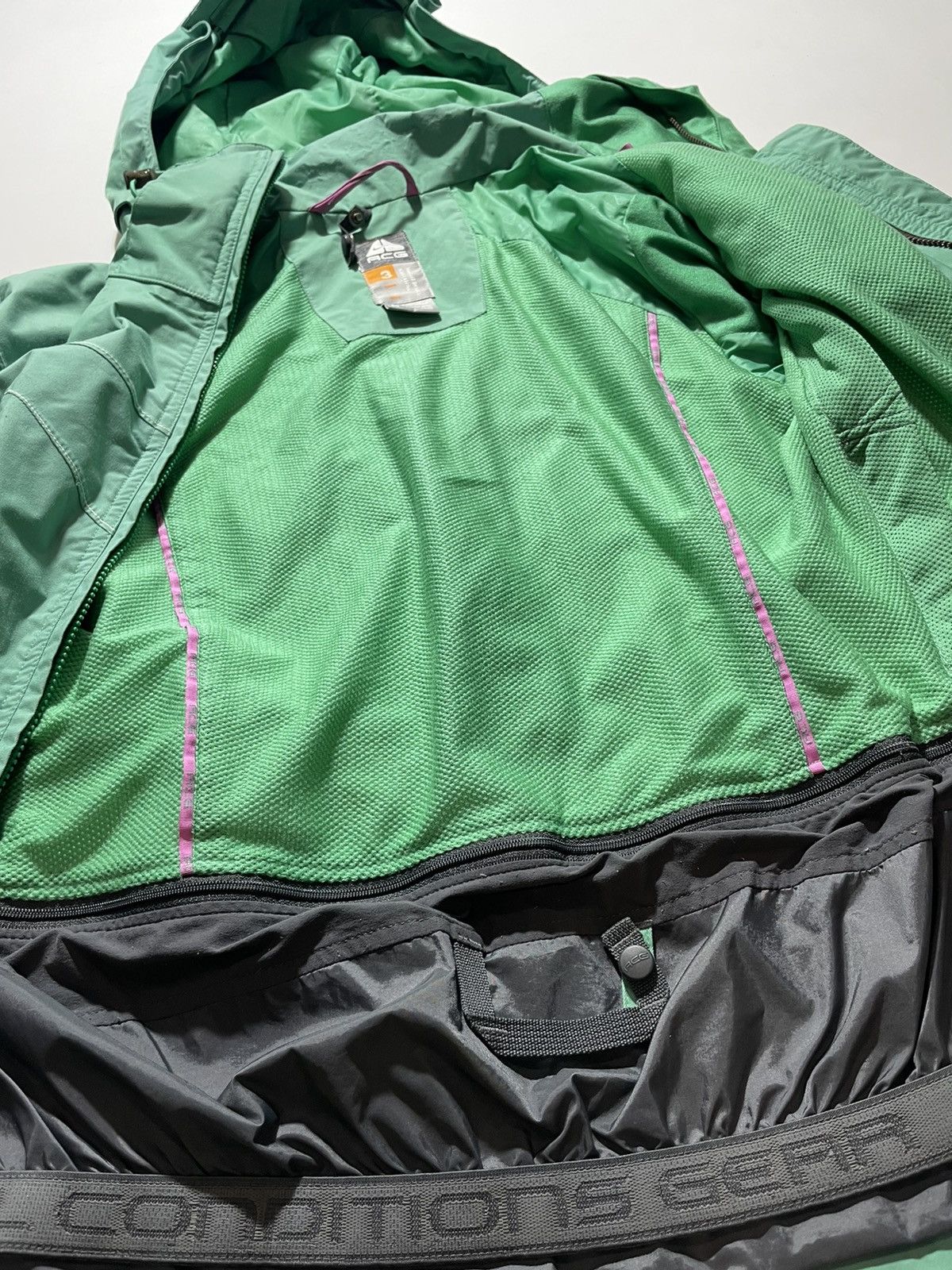 Nike Nike Acg 2 in 1 Ski Women’s Vintage Jacket Size M / US 6-8 / IT 42-44 - 6 Thumbnail