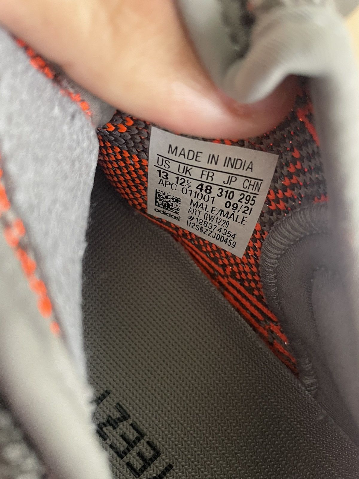 Adidas Adidas Yeezy 350 V2 Beluga Reflective Size US 13 / EU 46 - 7 Thumbnail