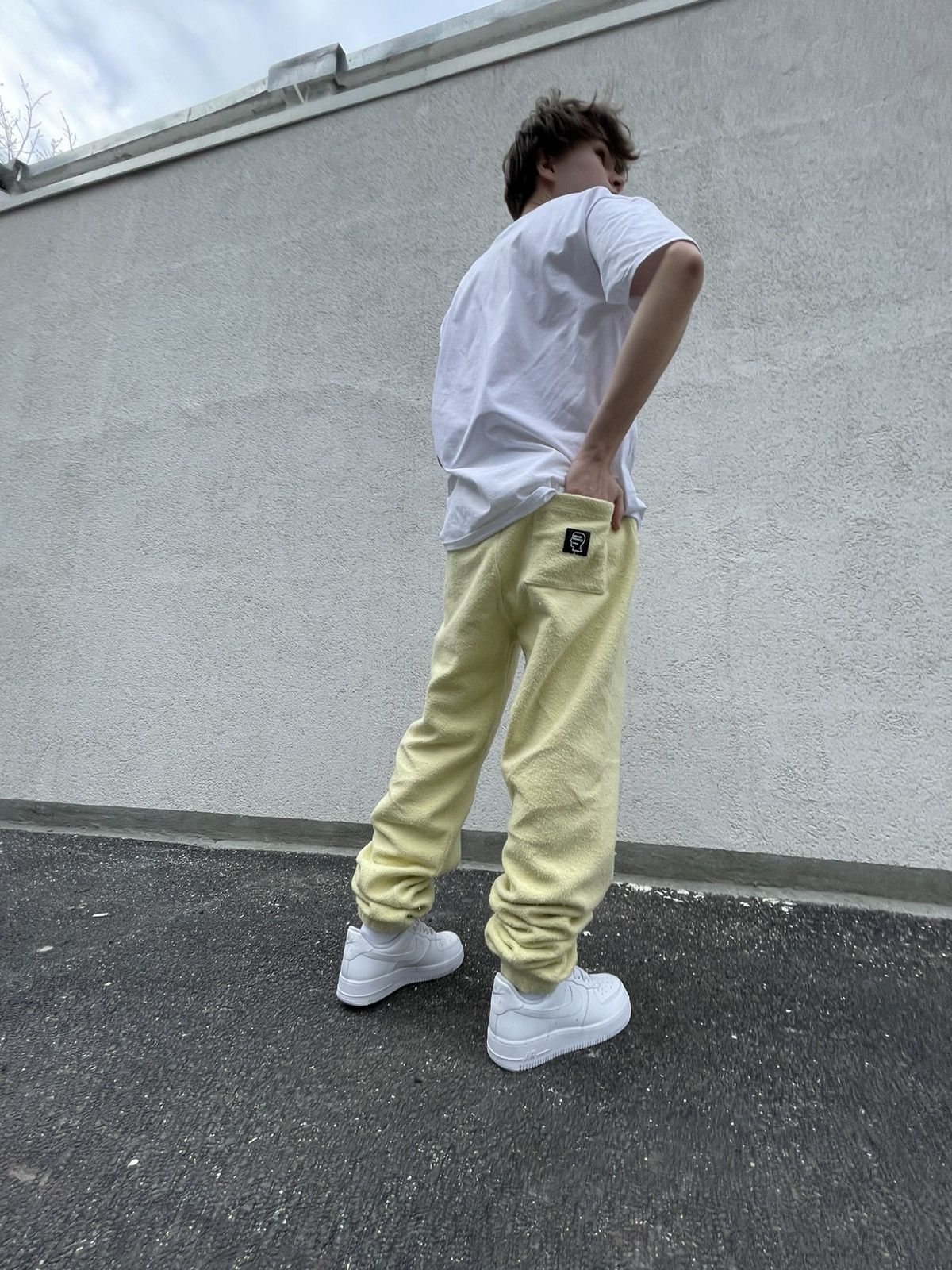 Brain Dead Brain Dead teddy sweatpants Size US 30 / EU 46 - 1 Thumbnail
