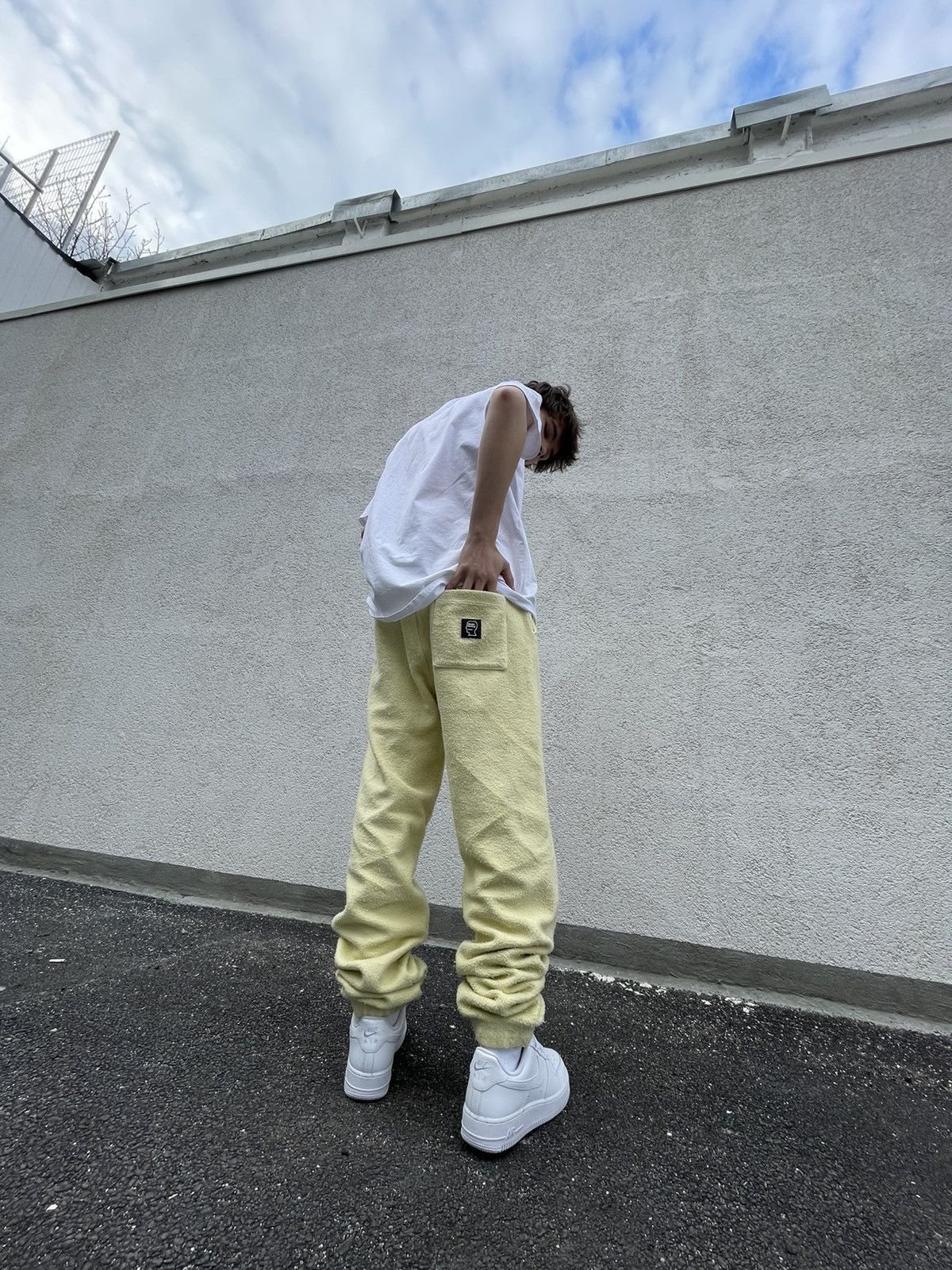 Brain Dead Brain Dead teddy sweatpants Size US 30 / EU 46 - 14 Thumbnail