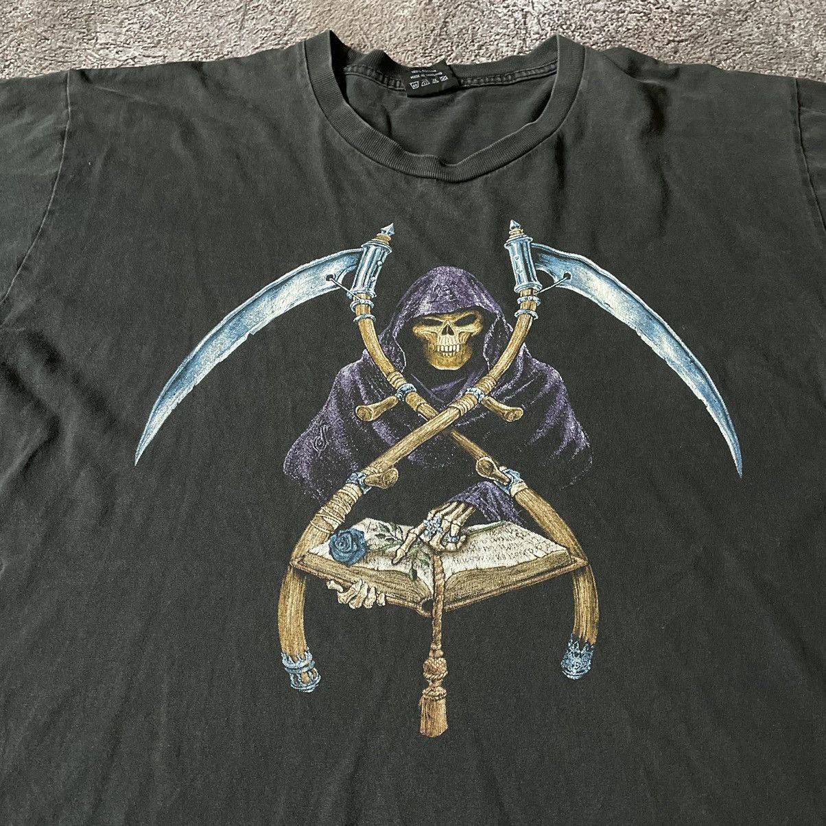 Vintage Vintage Y2K Graphic Tee Sun Faded Devil Occult Grunge Boxy L Size US L / EU 52-54 / 3 - 5 Thumbnail