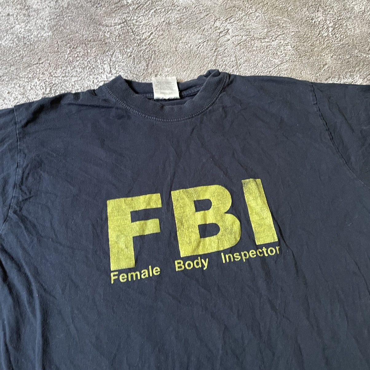 Vintage Vintage Y2K FBI Graphic Tee Sun Faded Streetwear Humor L Size US L / EU 52-54 / 3 - 6 Thumbnail