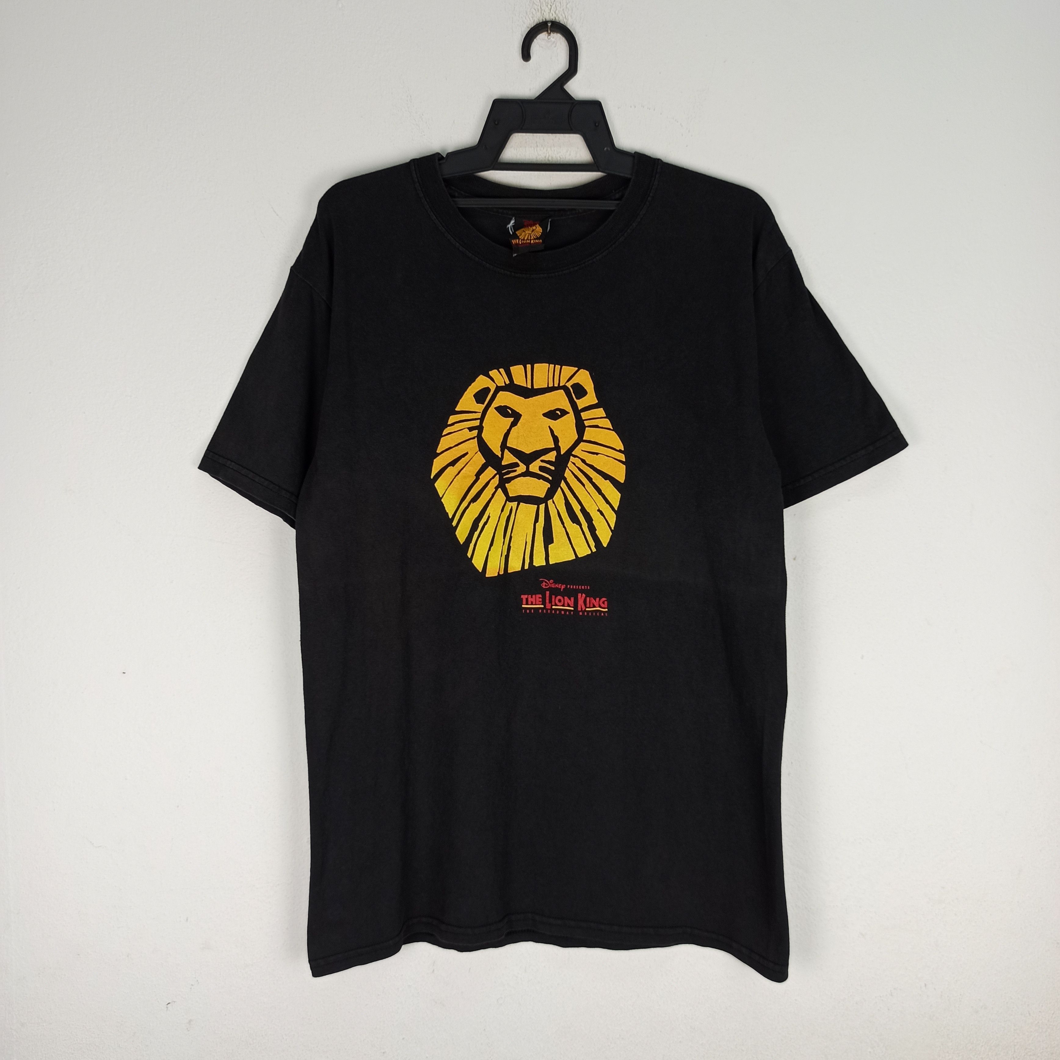 Rare The Lion King Movie Tshirt nice Sun faded