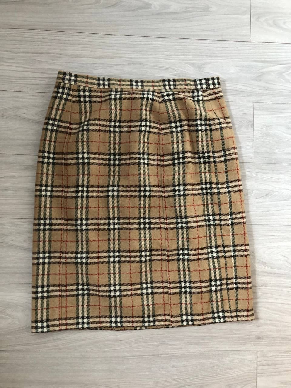 VINTAGE BURBERRY SKIRT