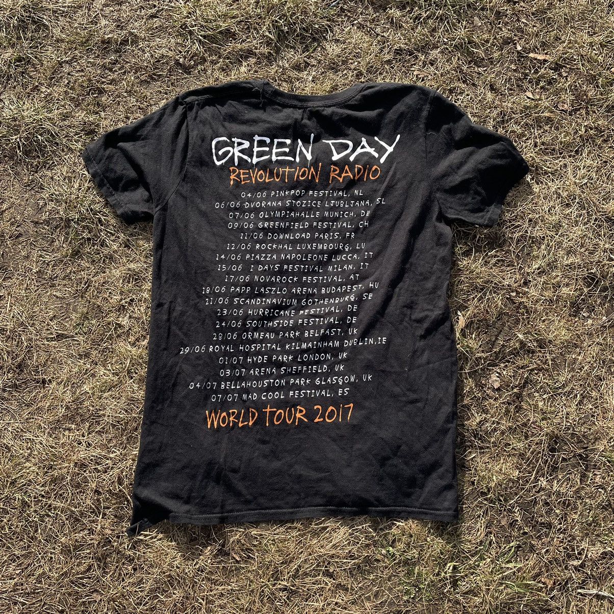 Vintage Vintage 90s Green Day Revolution Radio Graphic Tee Grunge M Size US M / EU 48-50 / 2 - 7 Thumbnail