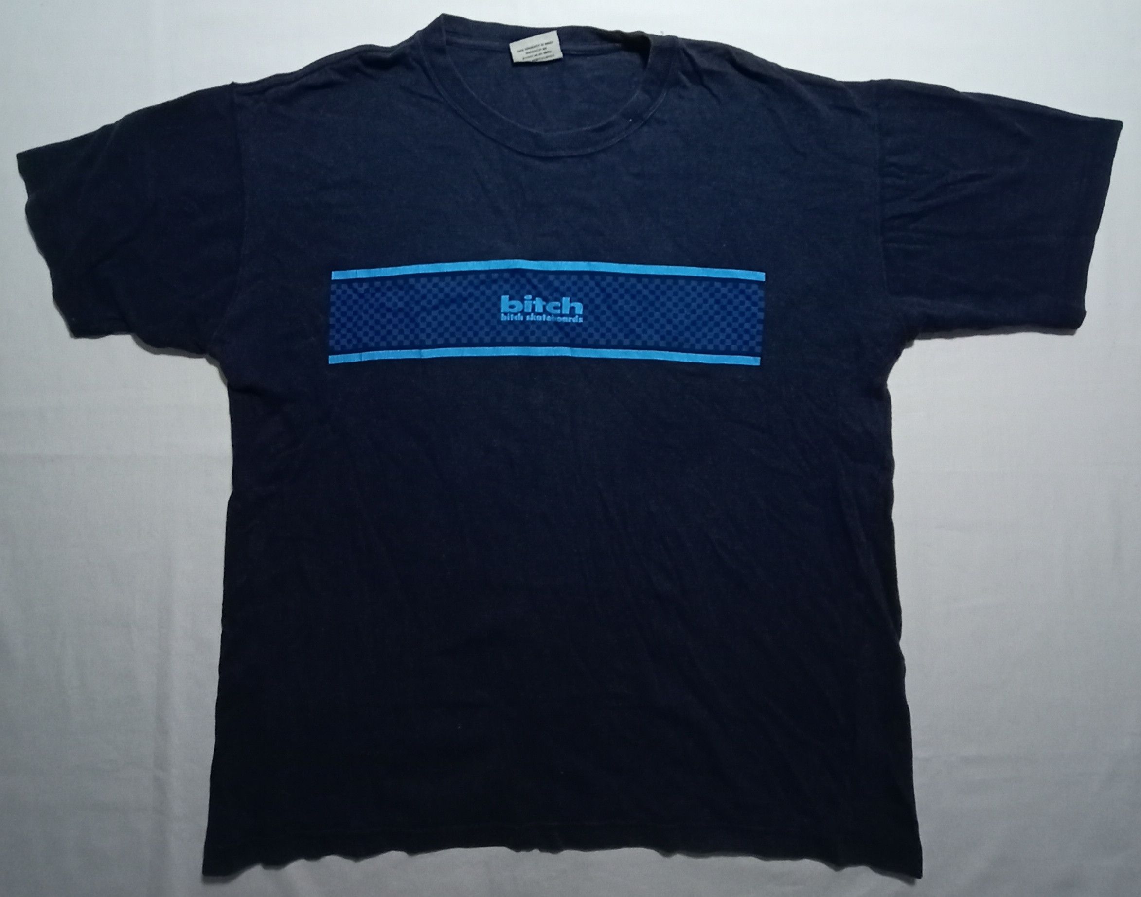 Other Vintage 90s Bitch Los Angeles Skateboard Tee Size US S / EU 44-46 / 1 - 1 Thumbnail