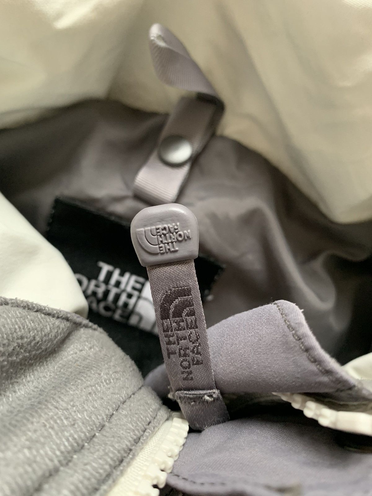 The North Face Vintage The North Face HyVent Light Jacket Size M / US 6-8 / IT 42-44 - 14 Thumbnail