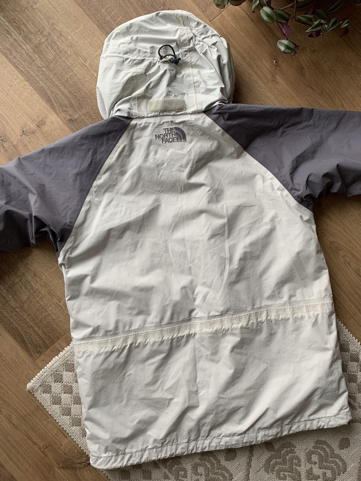 The North Face Vintage The North Face HyVent Light Jacket Size M / US 6-8 / IT 42-44 - 10 Thumbnail