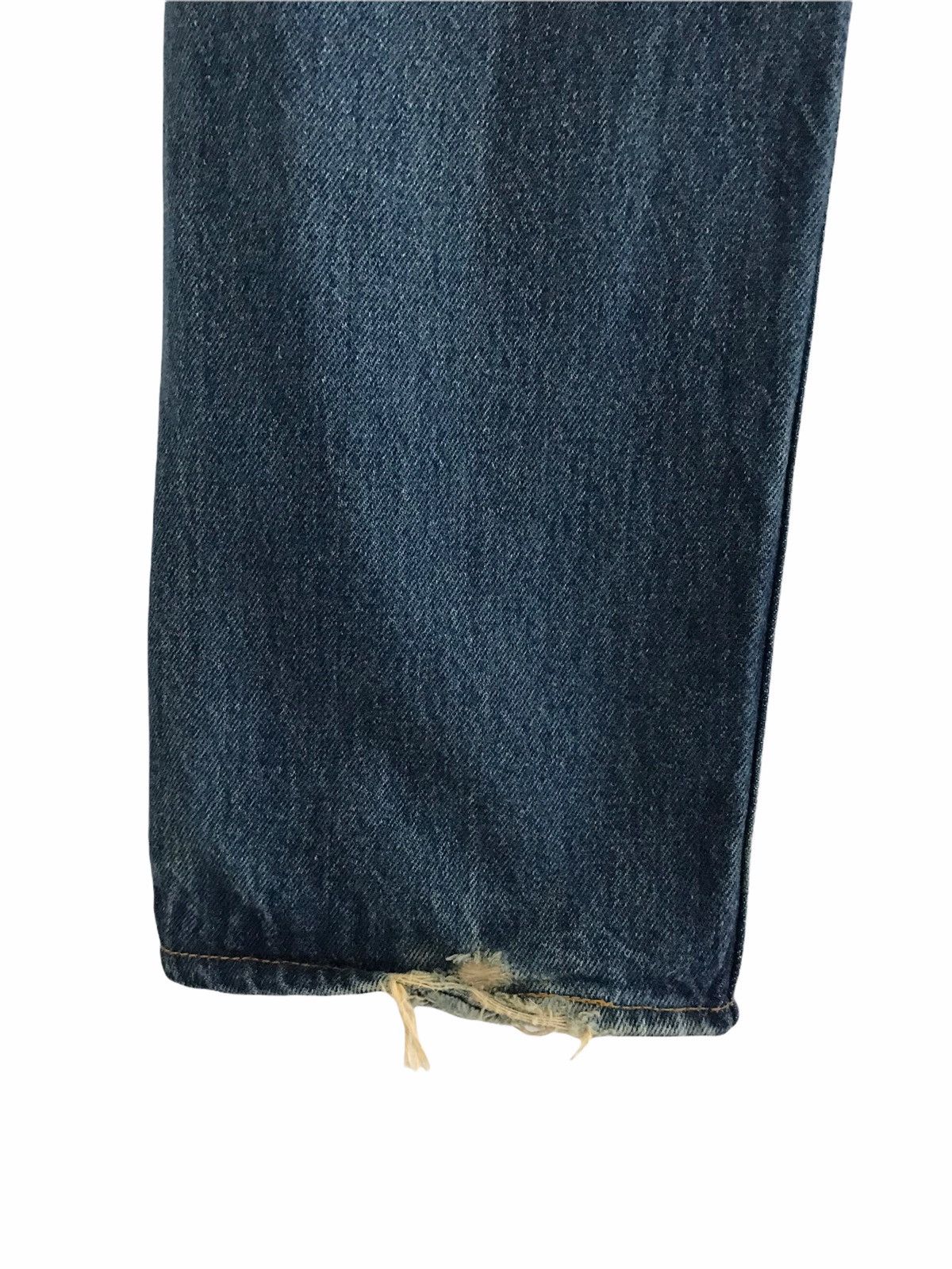 Levi's Vintage Clothing Vintage Levi’s 501 Destroyed Denim Jeans #524 Button Size US 31 - 10 Thumbnail