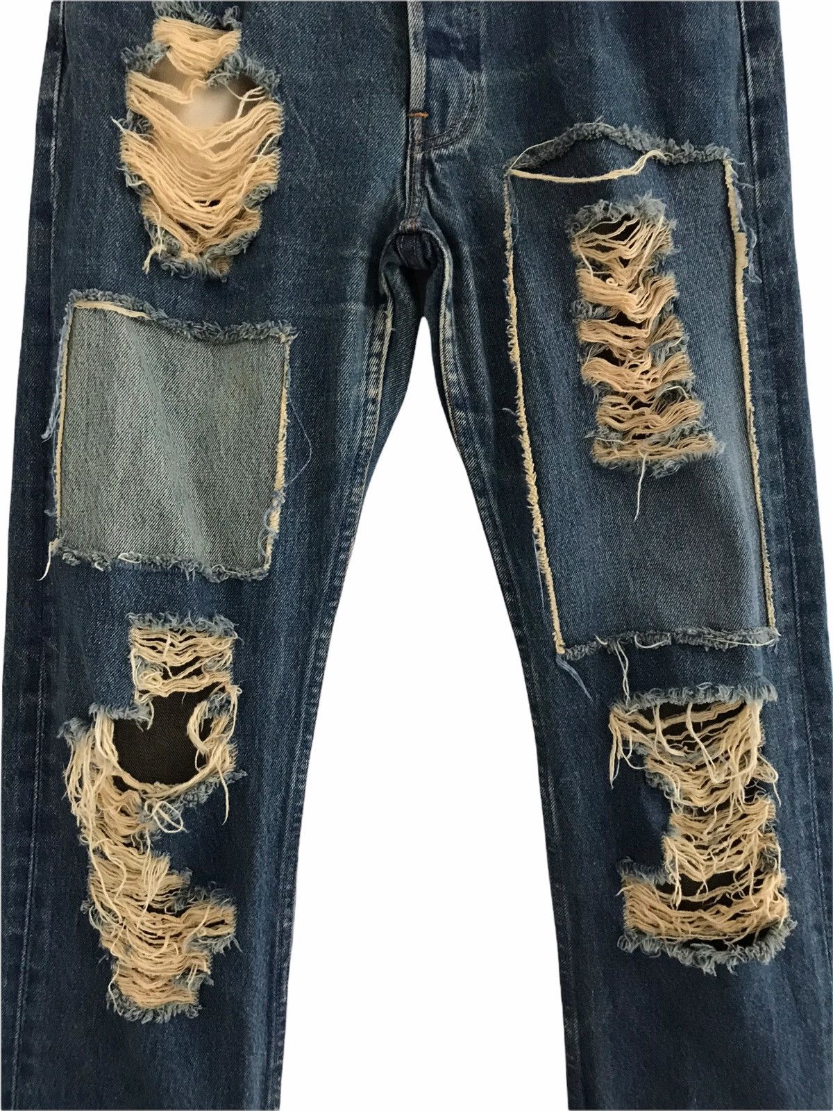 Levi's Vintage Clothing Vintage Levi’s 501 Destroyed Denim Jeans #524 Button Size US 31 - 3 Thumbnail