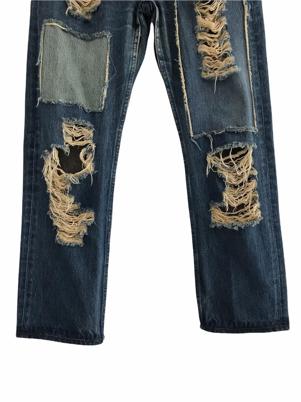 Levi's Vintage Clothing Vintage Levi’s 501 Destroyed Denim Jeans #524 Button Size US 31 - 4 Thumbnail