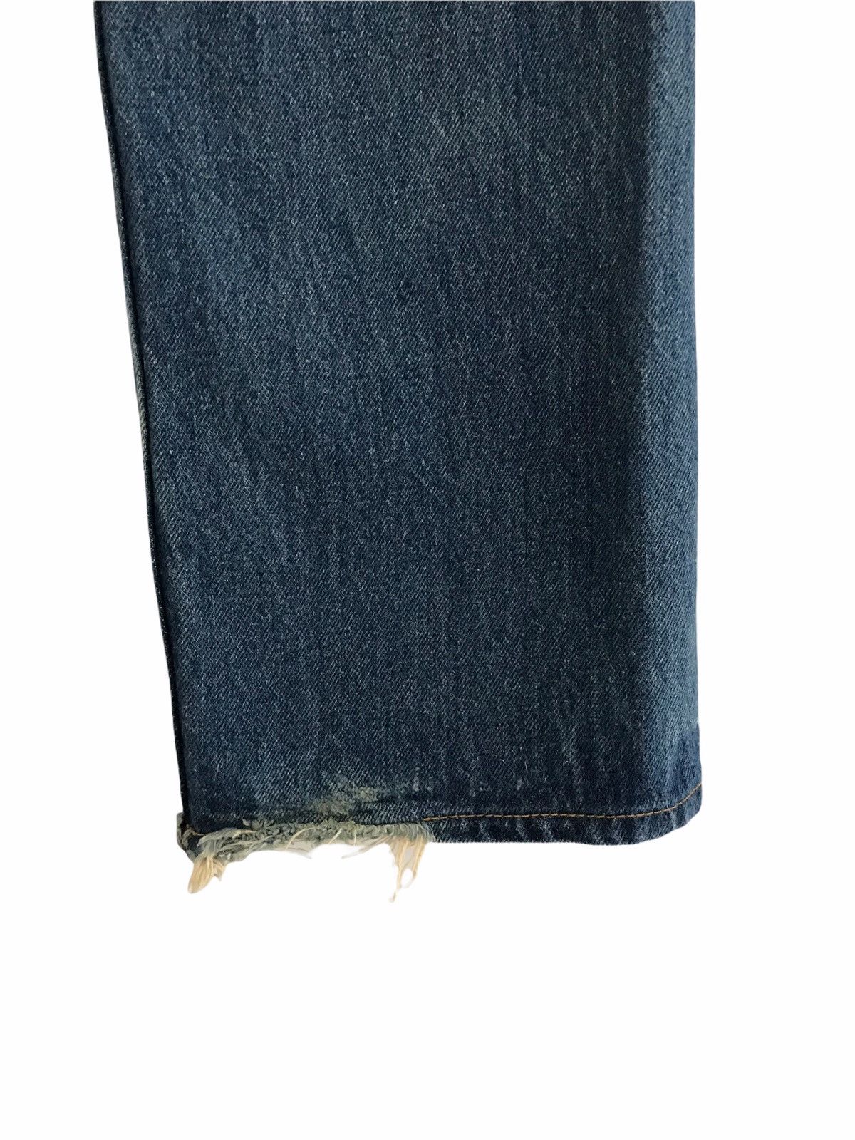Levi's Vintage Clothing Vintage Levi’s 501 Destroyed Denim Jeans #524 Button Size US 31 - 9 Thumbnail