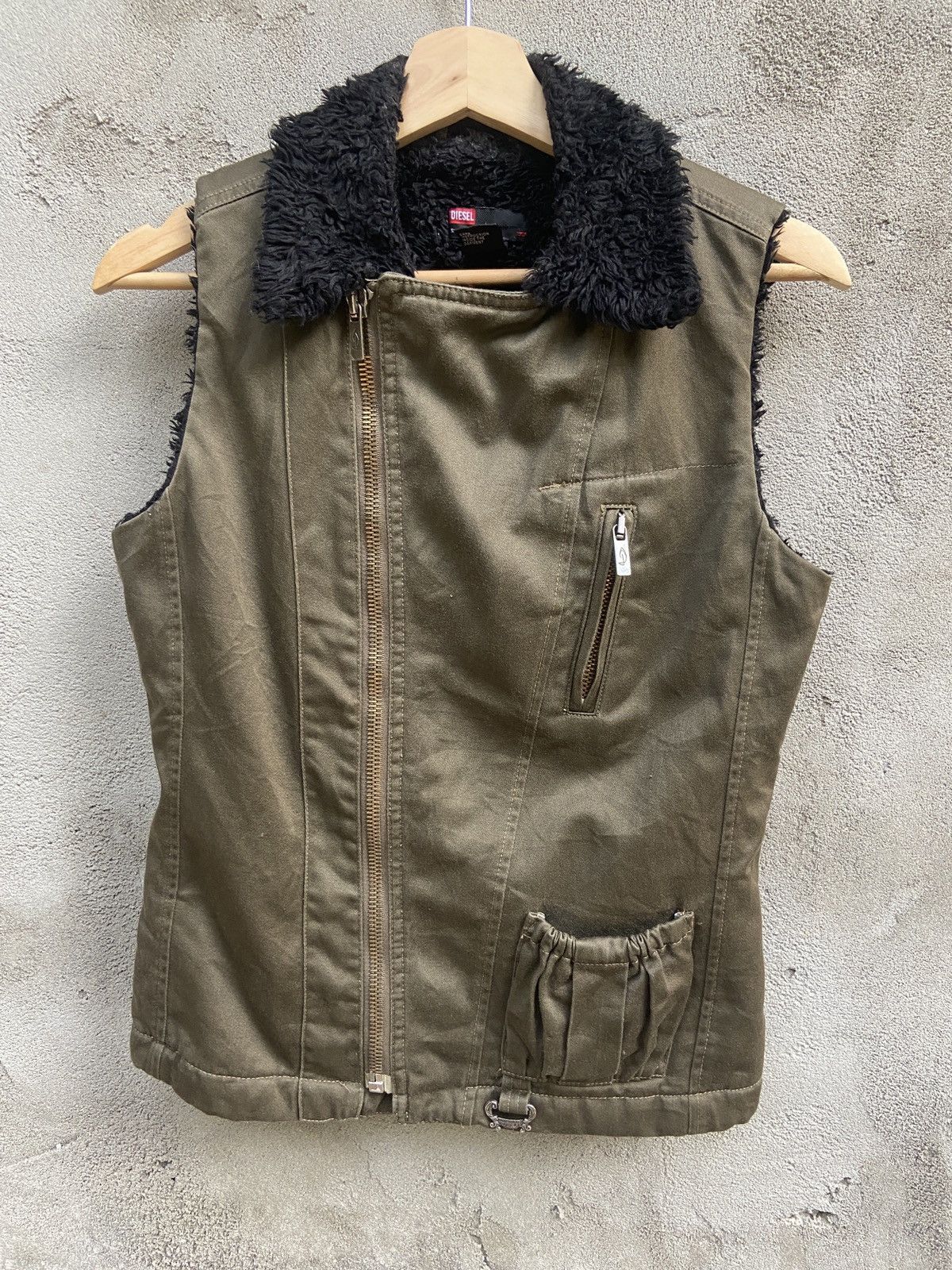 Diesel Vintage Diesel Sherpa Sleeveless Jacket Size M / US 6-8 / IT 42-44 - 1 Thumbnail