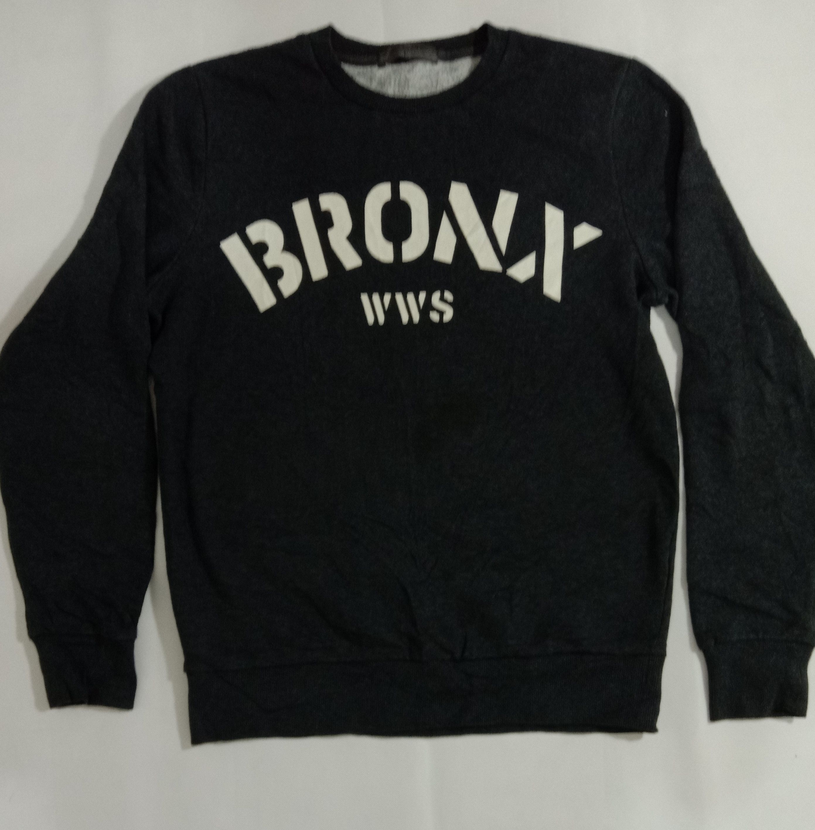 image of Spell Out Bronx Wws By Giordano Sweatshirt, Men's (Size Medium)